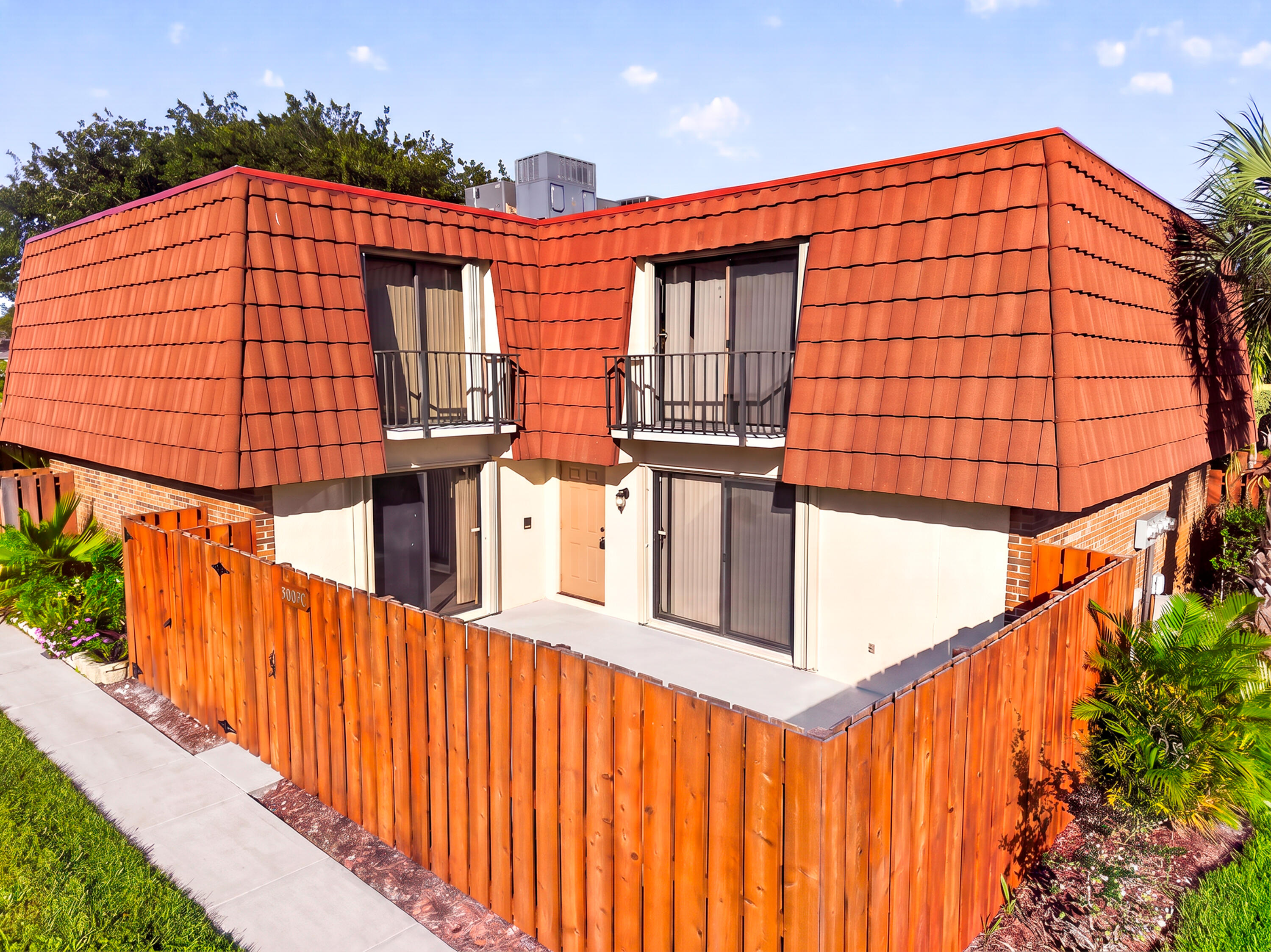3003 San Clara Drive # C — Photo 2