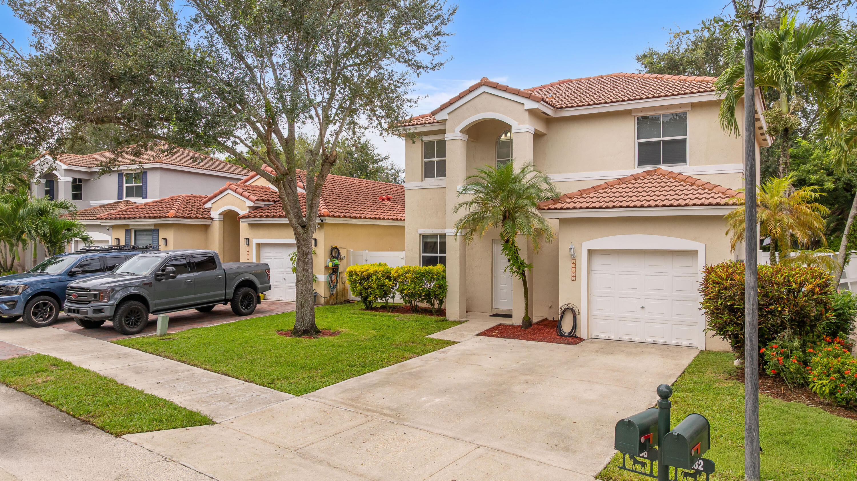 15266 SW 49TH Street — Photo 2