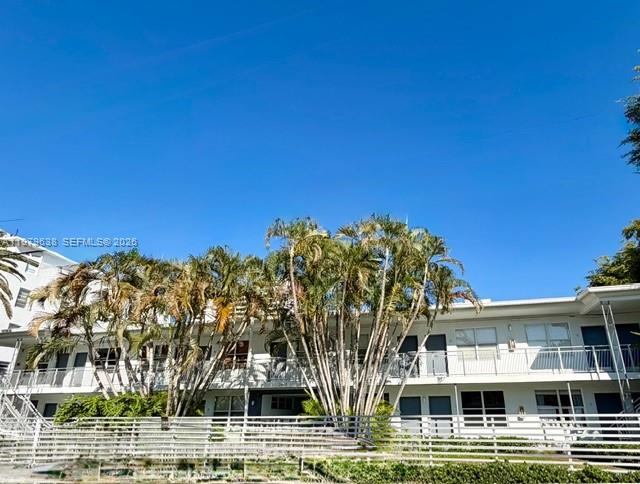2445 Lake Pancoast Dr # 7, Miami Beach FL 33140