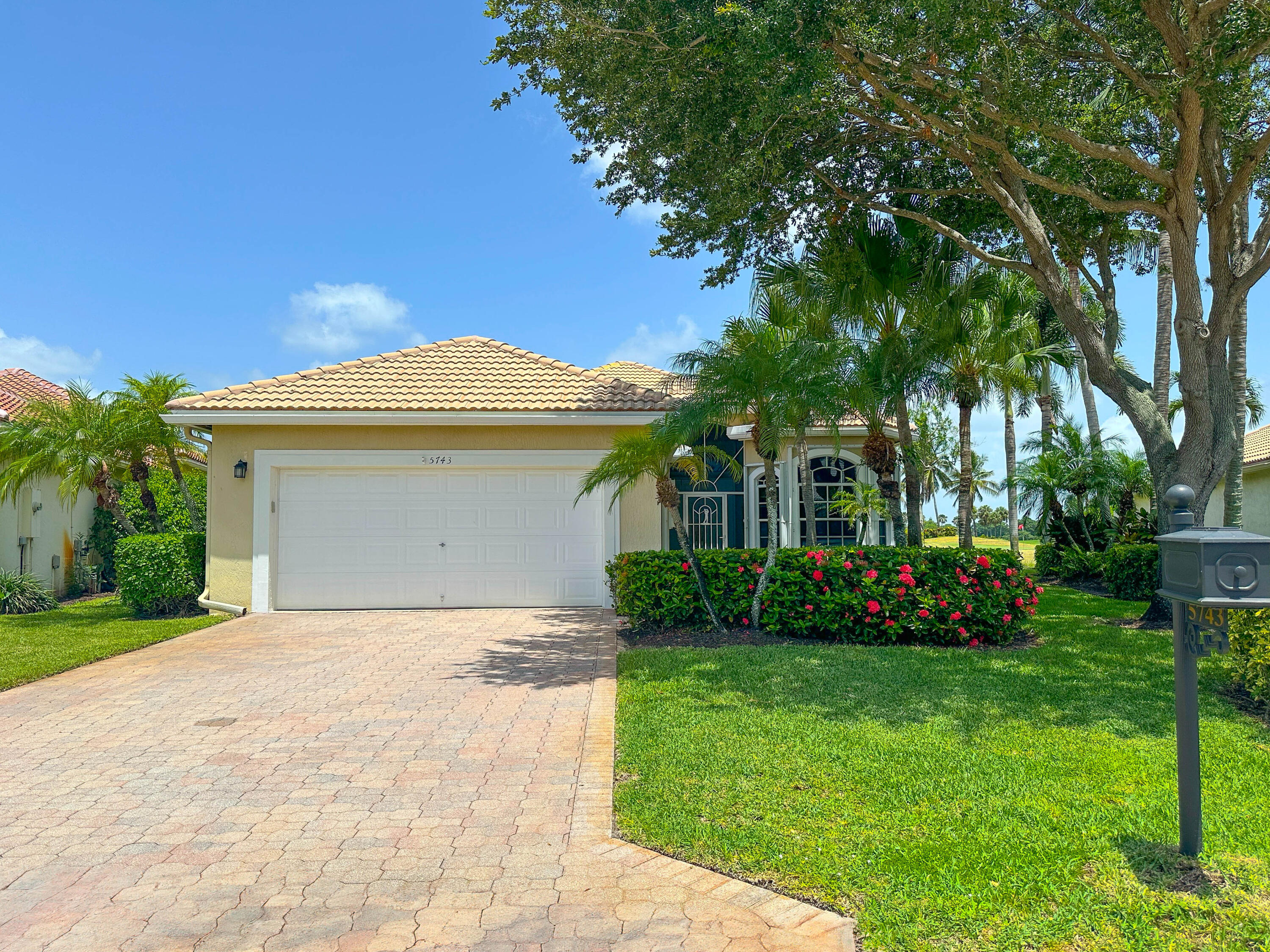 5743 Fountains Drive S, Lake Worth FL 33467