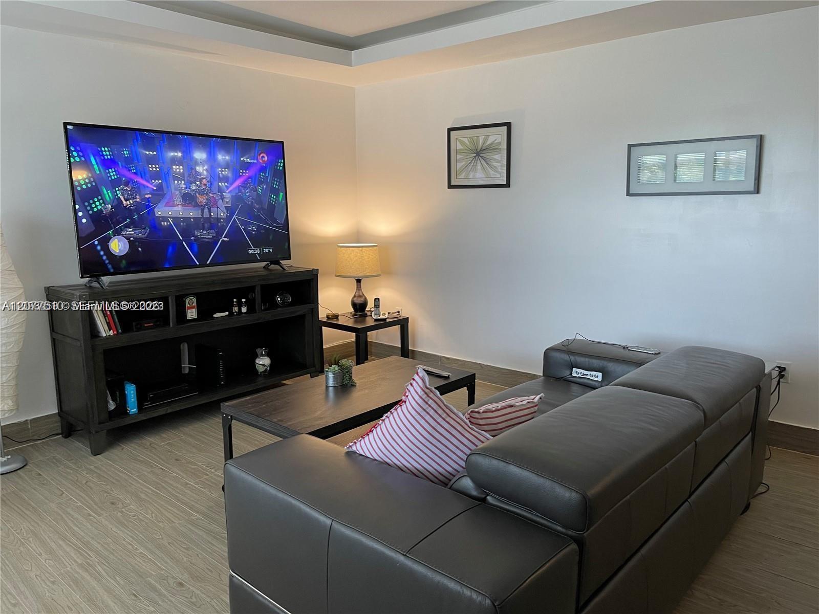 16900 NE 14th Ave # 209 — Photo 3