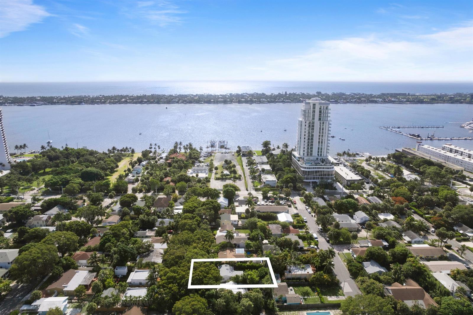 426 48TH Street, West Palm Beach FL 33407
