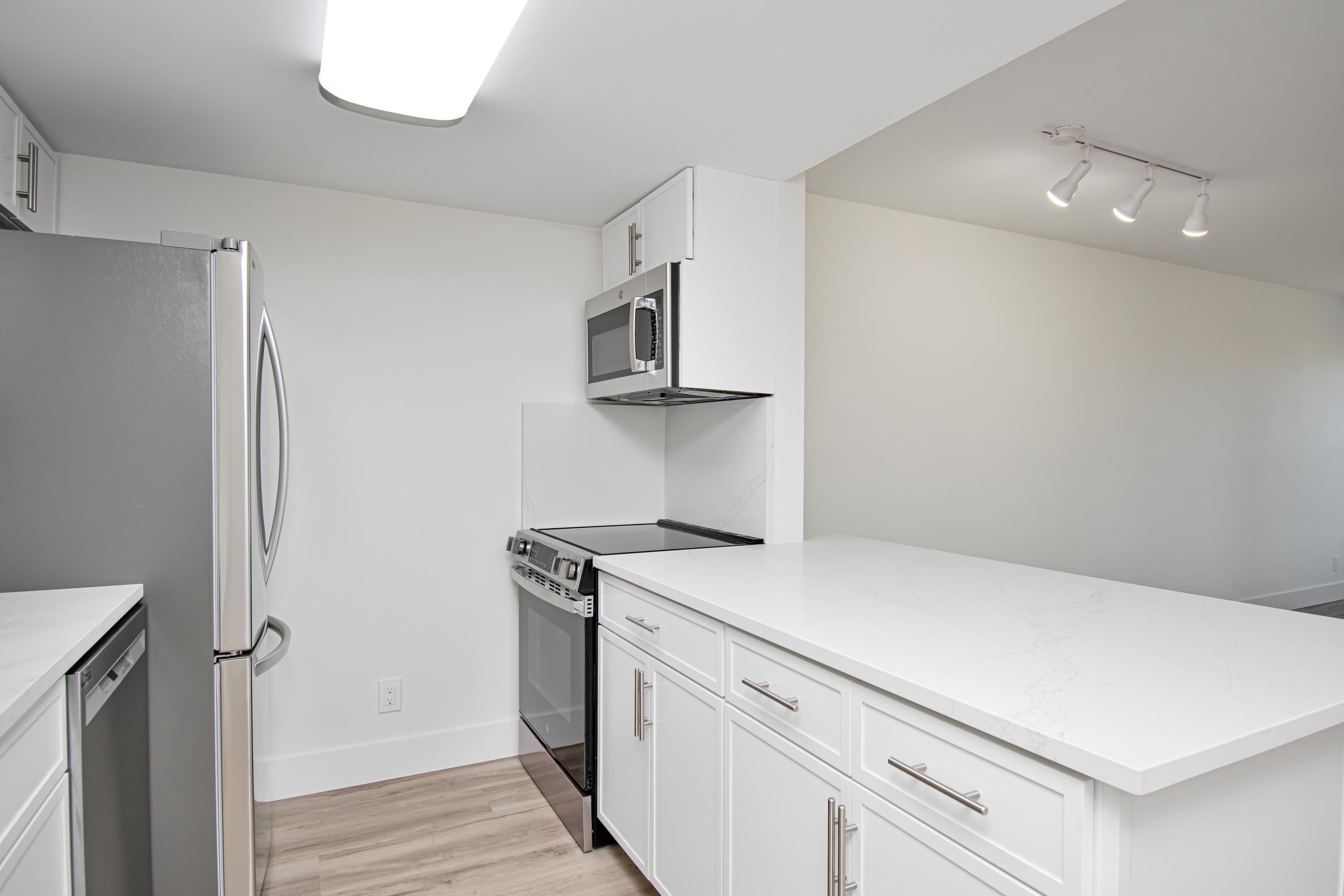 6292 LA COSTA Drive # F — Photo 3