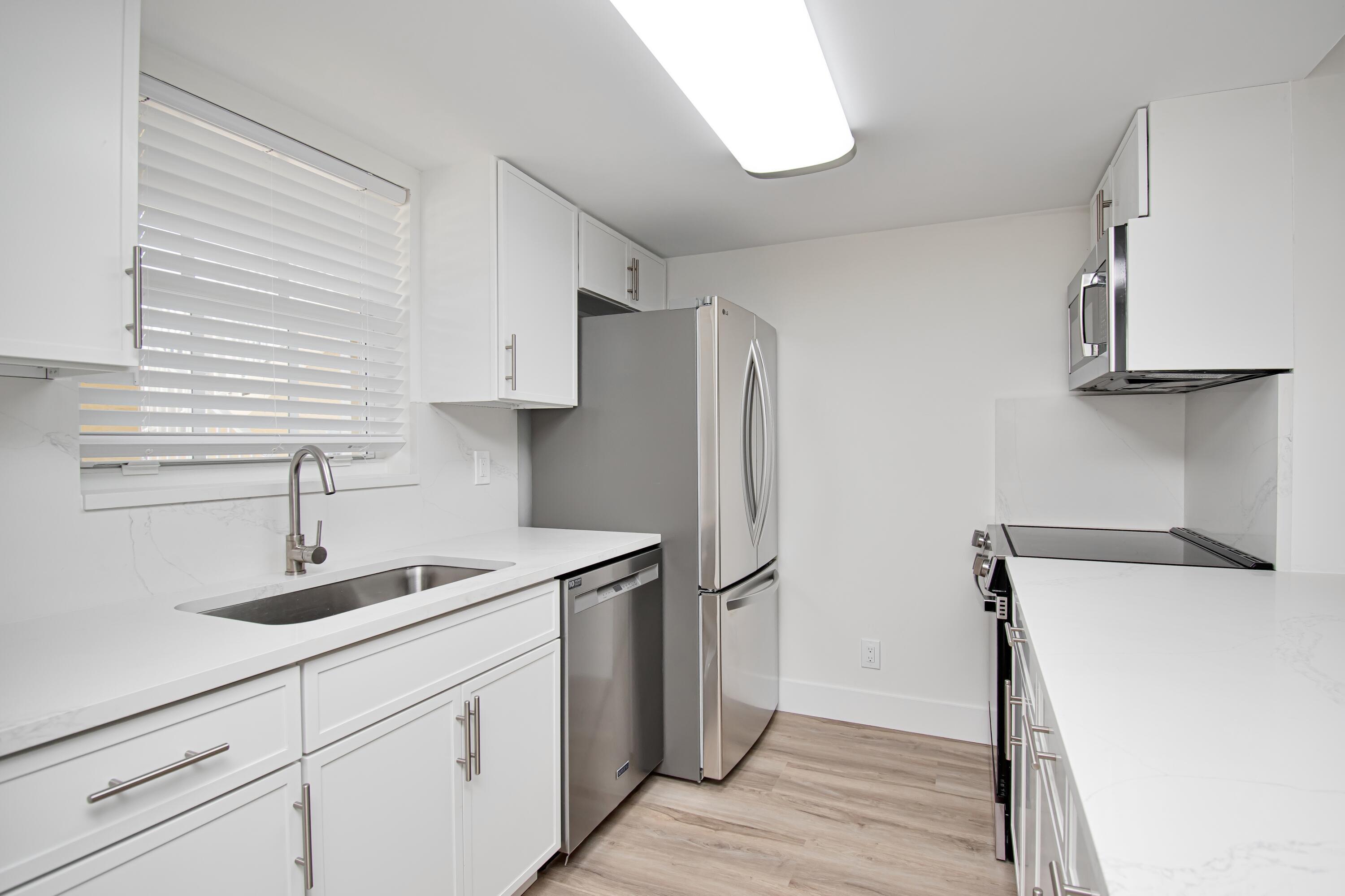 6292 LA COSTA Drive # F — Photo 2