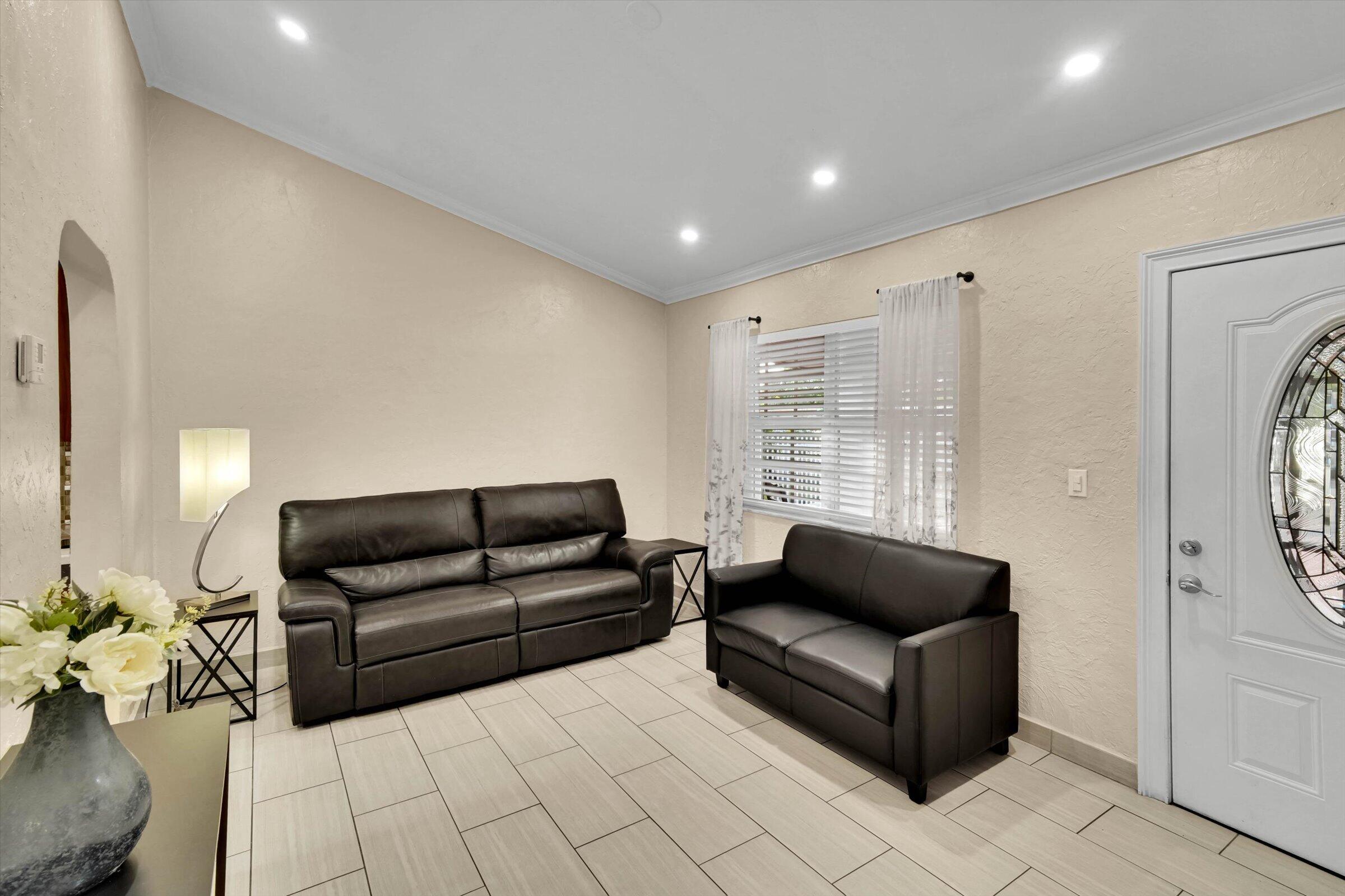 1670 NW 121st Street — Photo 5
