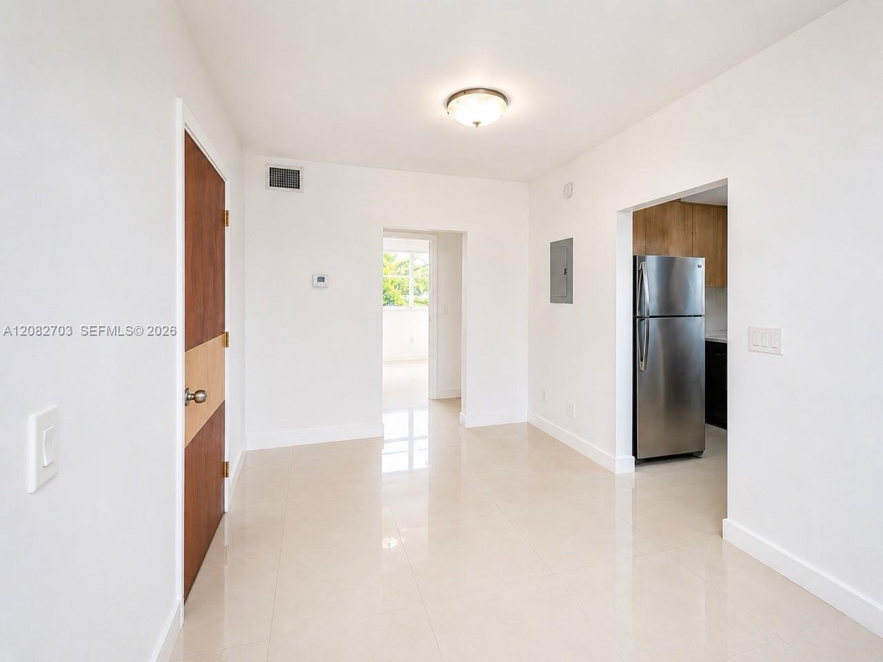 1025 94th St # 12 — Photo 3