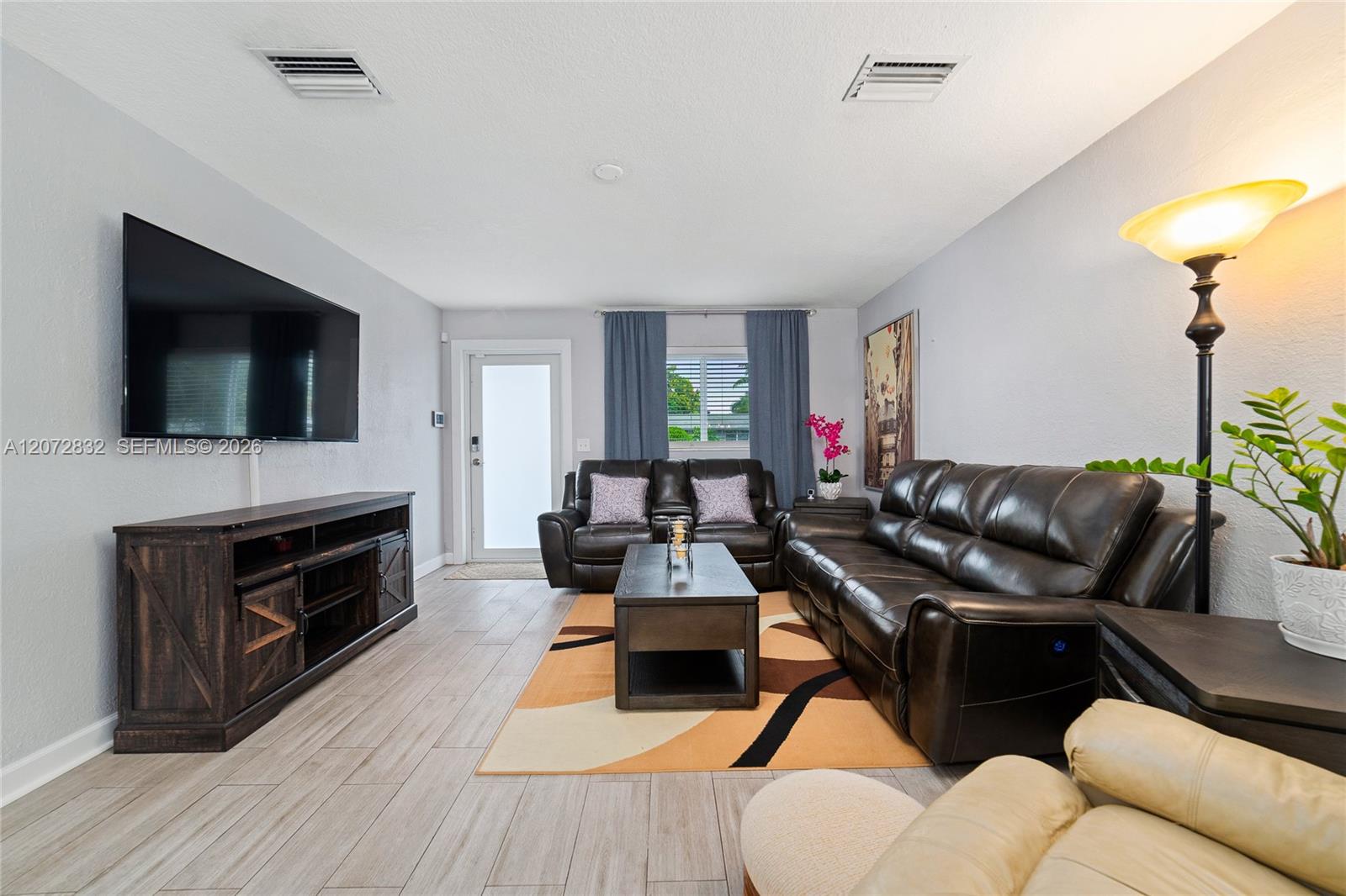 6750 Hope St — Photo 4