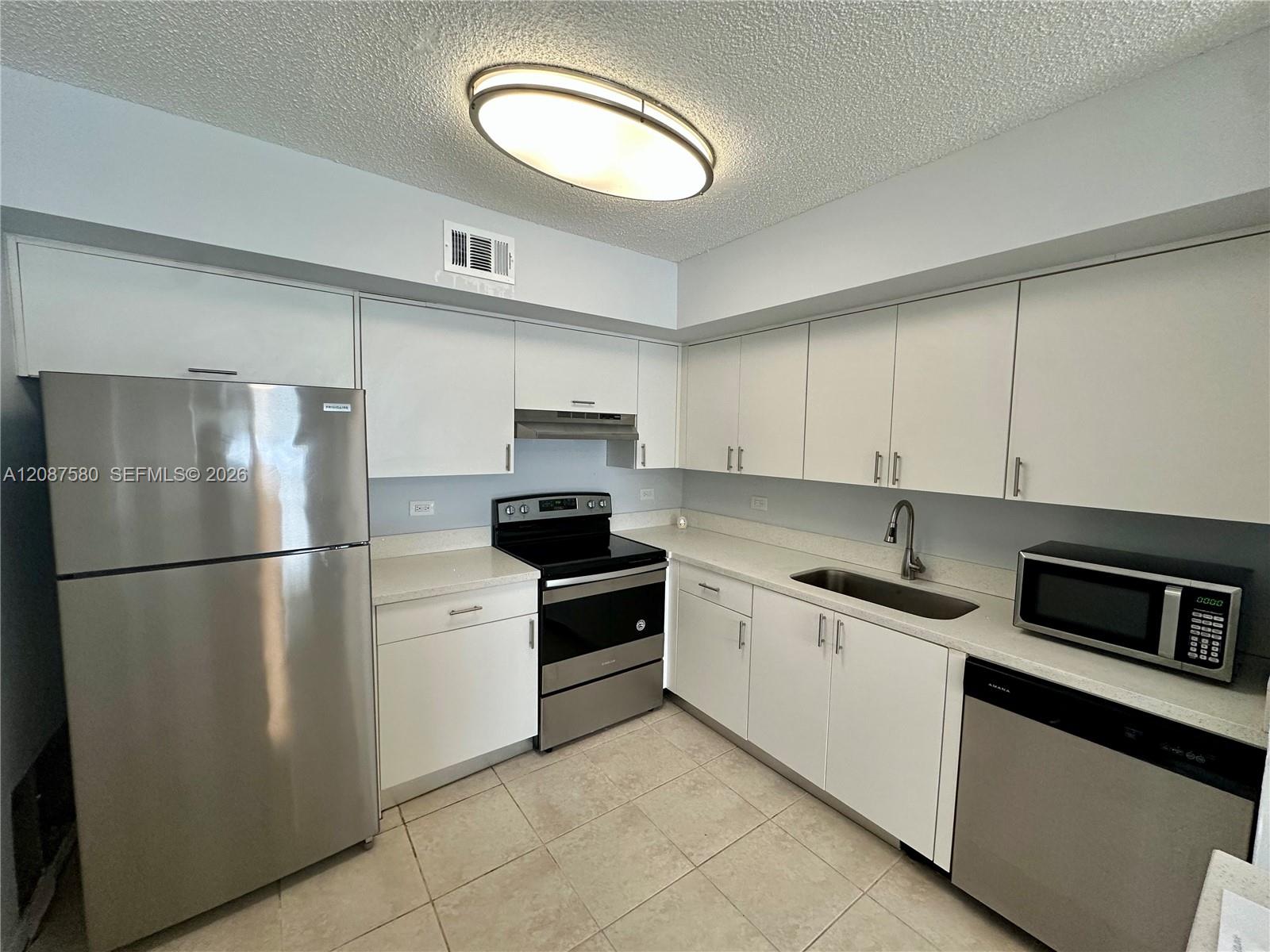 3630 N 56th Ave # 310 — Photo 4