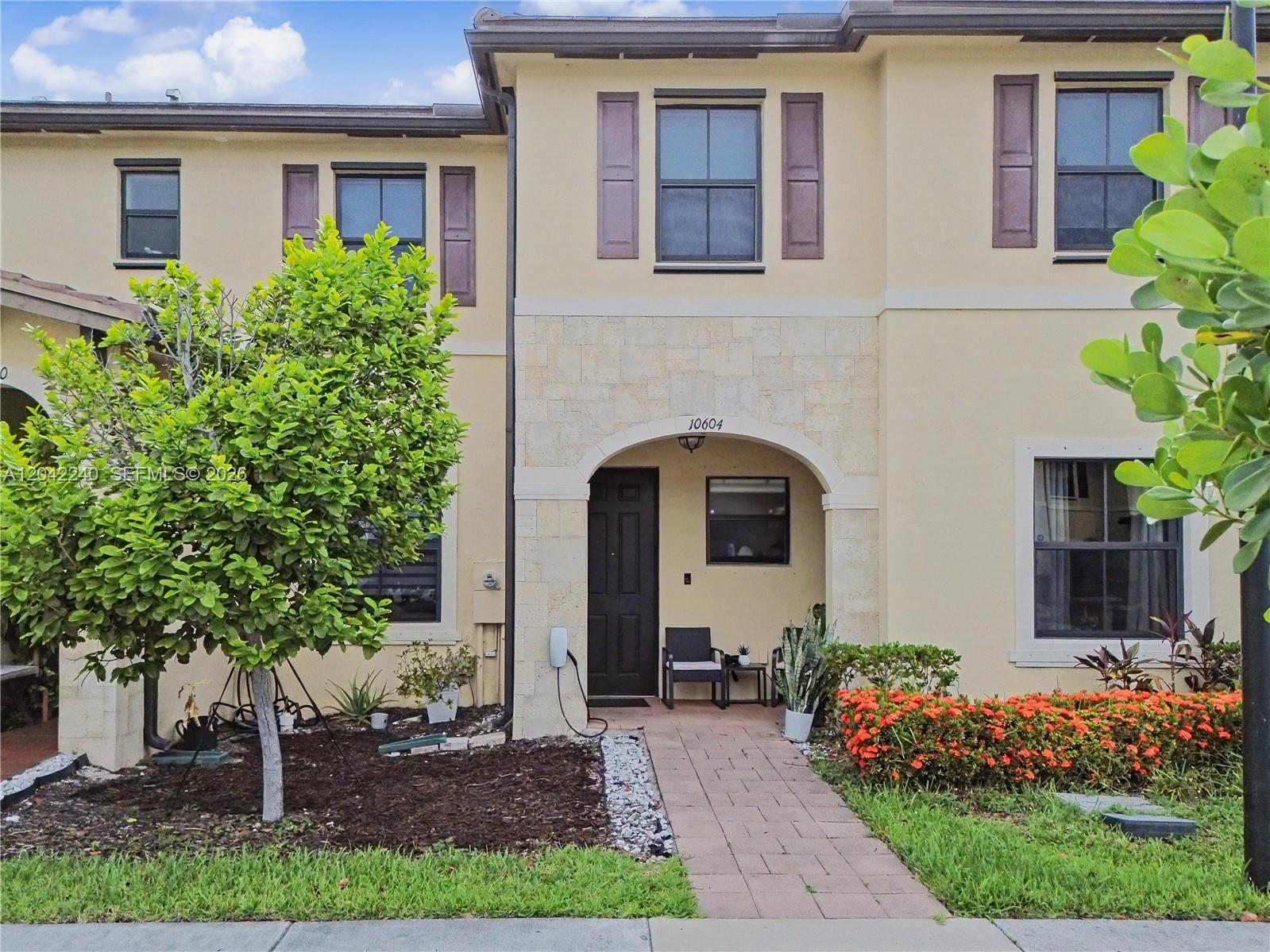 10604 W 33rd Ln, Hialeah FL 33018