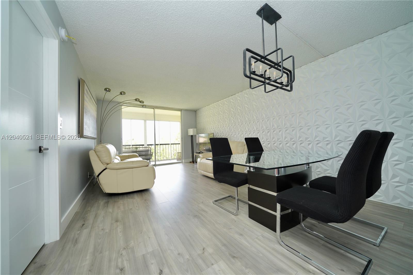 2541 Aragon Blvd # 305 — Photo 5