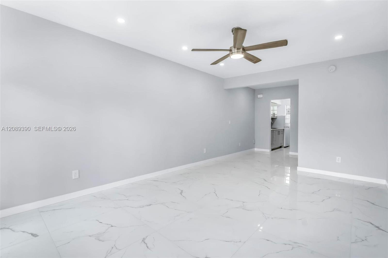 635 8th St # 205 — Photo 2
