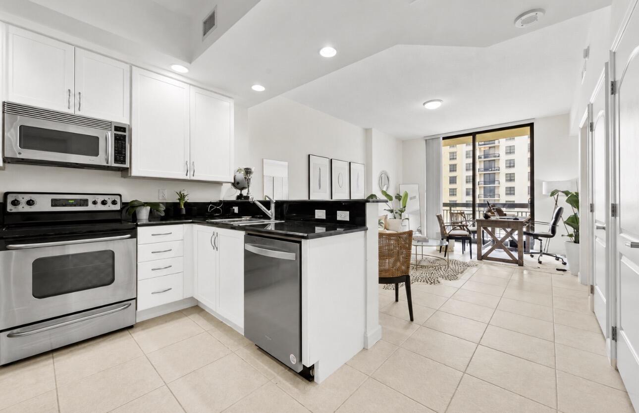 801 S OLIVE Avenue # 1123 — Photo 2