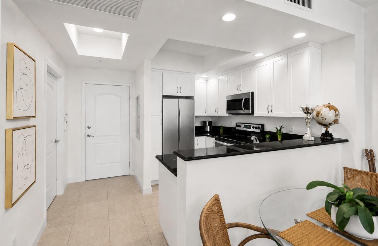 801 S OLIVE Avenue # 1123 — Photo 3