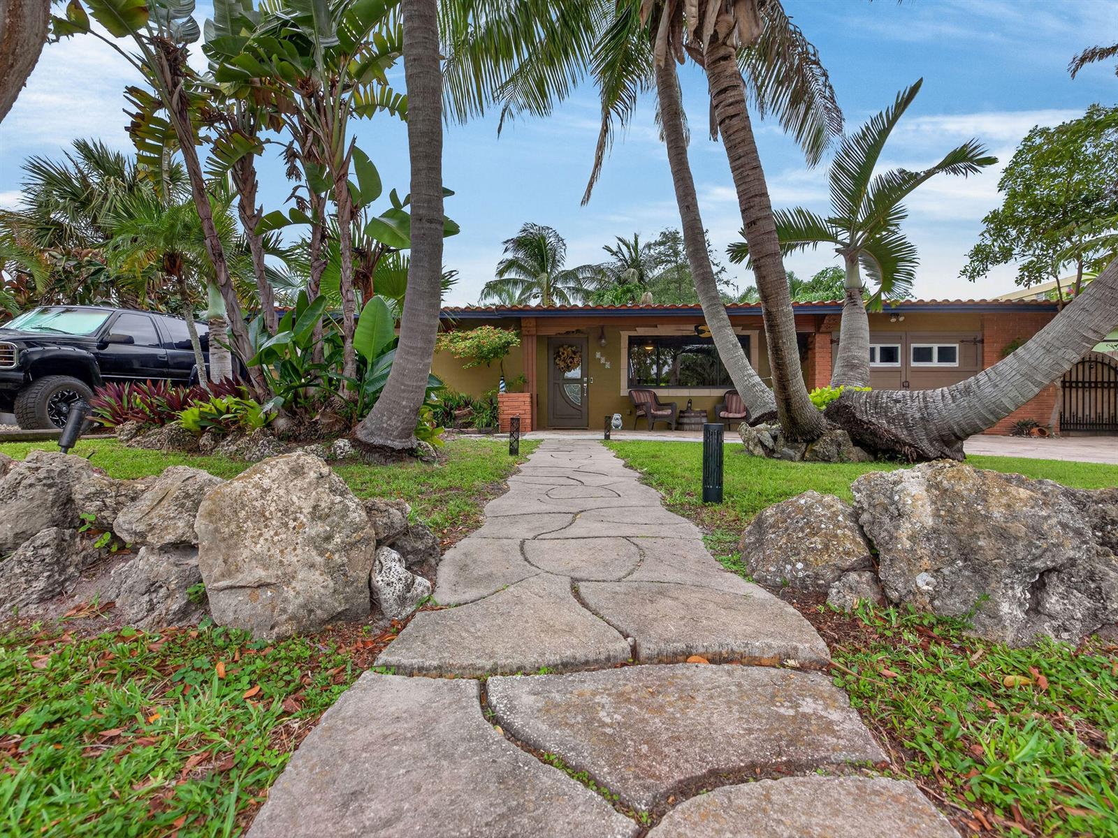 949 NE 25th Avenue, Pompano Beach FL 33062