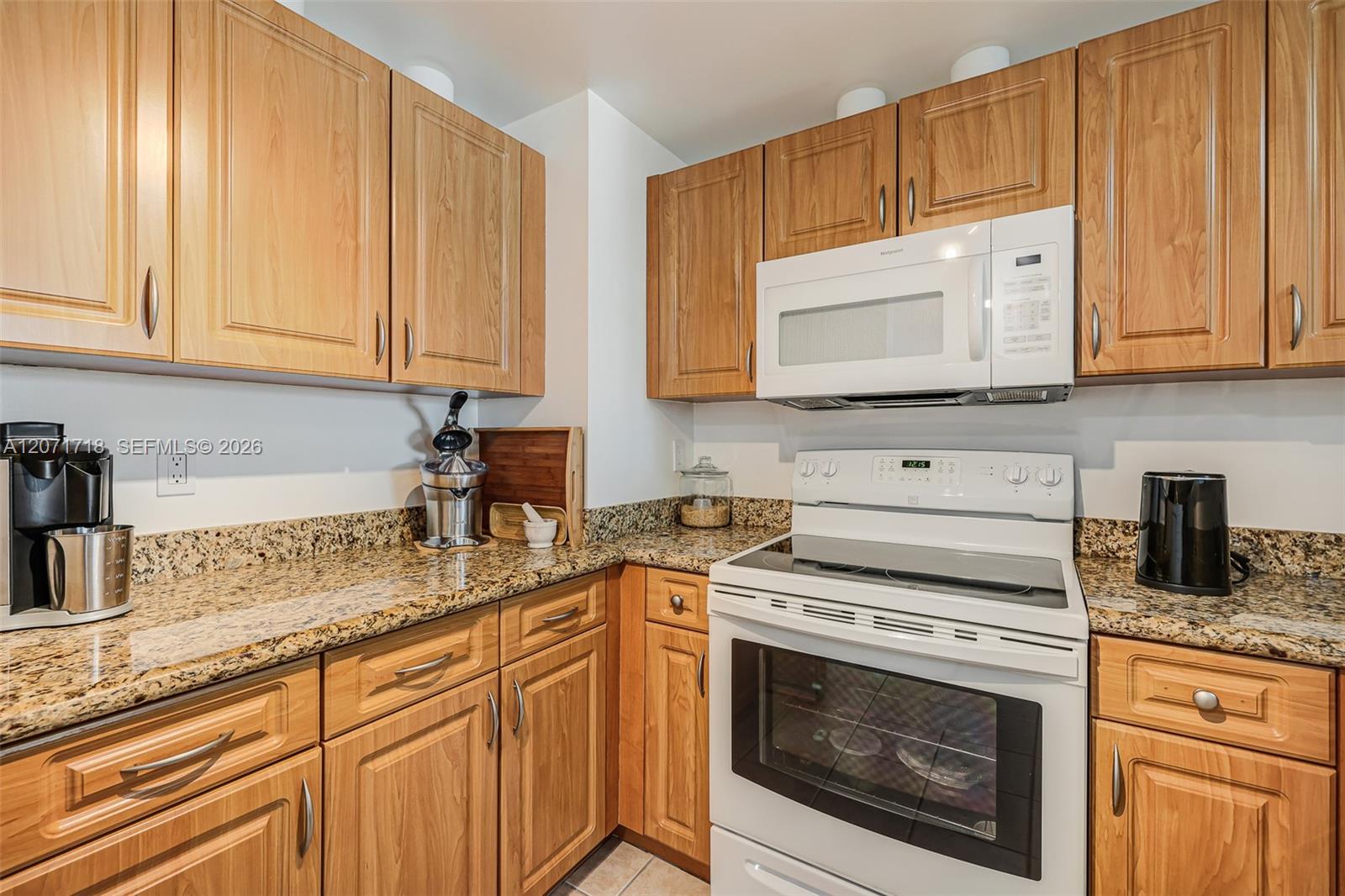 50 Menores Ave # 820 — Photo 4