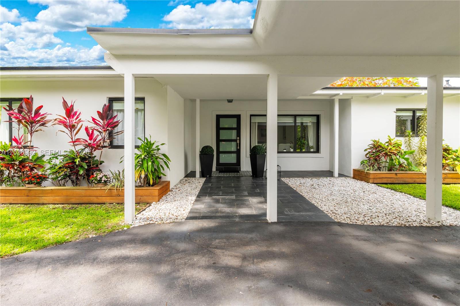 7970 SW 122nd St, Pinecrest FL 33156