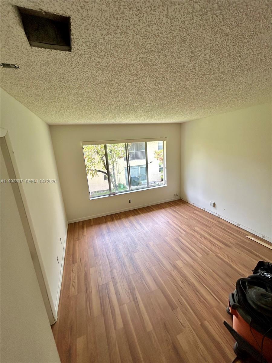 3282 NW 102nd Ter, Coral Springs FL 33065
