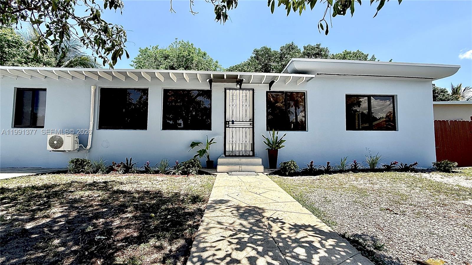 1352 NW 112th Ter, Miami FL 33167