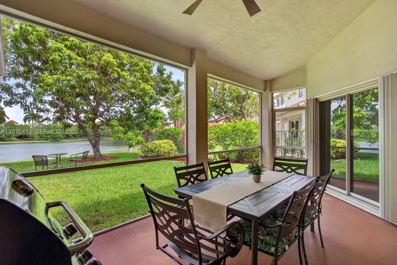 370 Carrington Dr — Photo 4