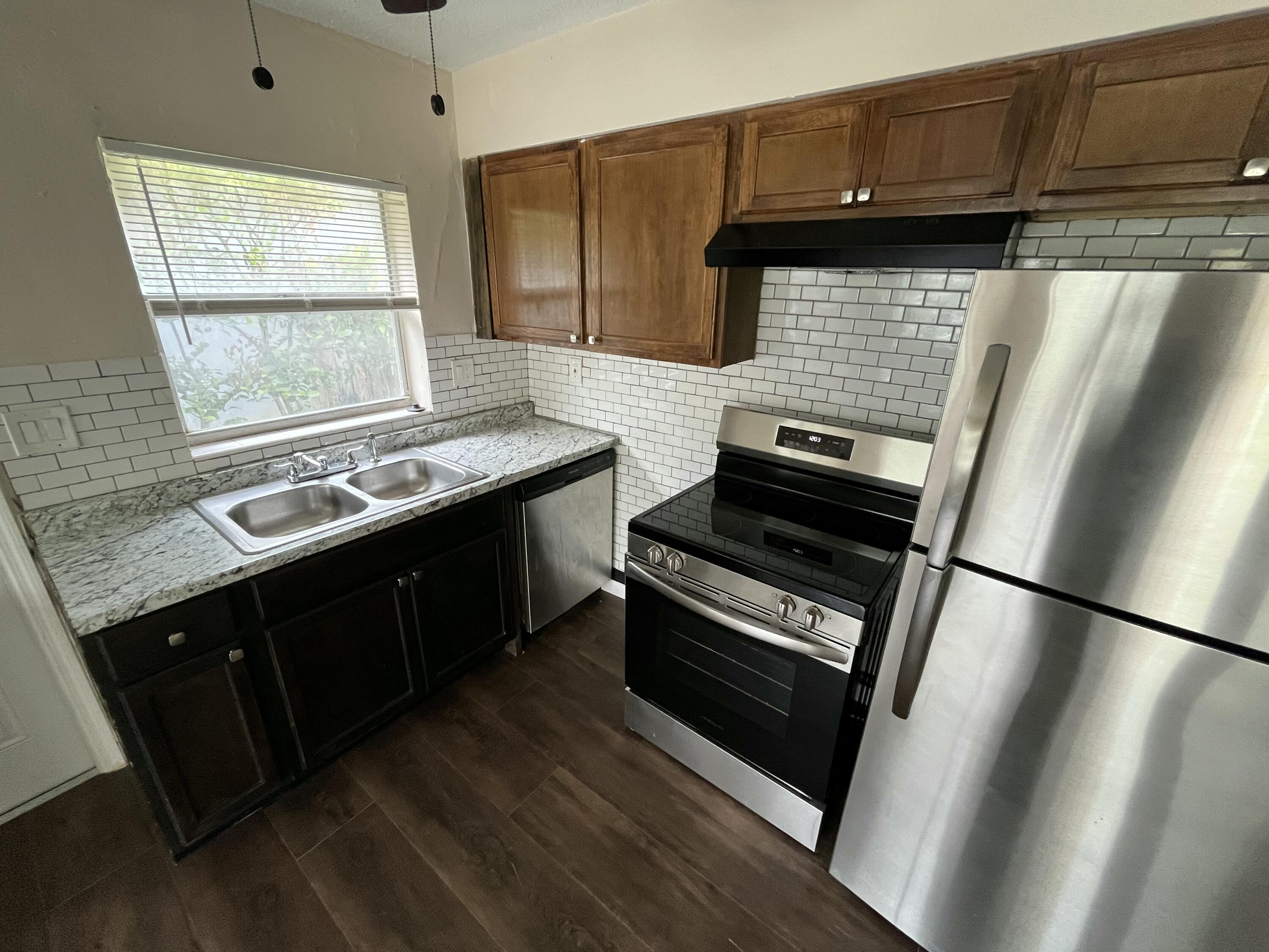 1335 NW 7th Terrace, Fort Lauderdale FL 33311