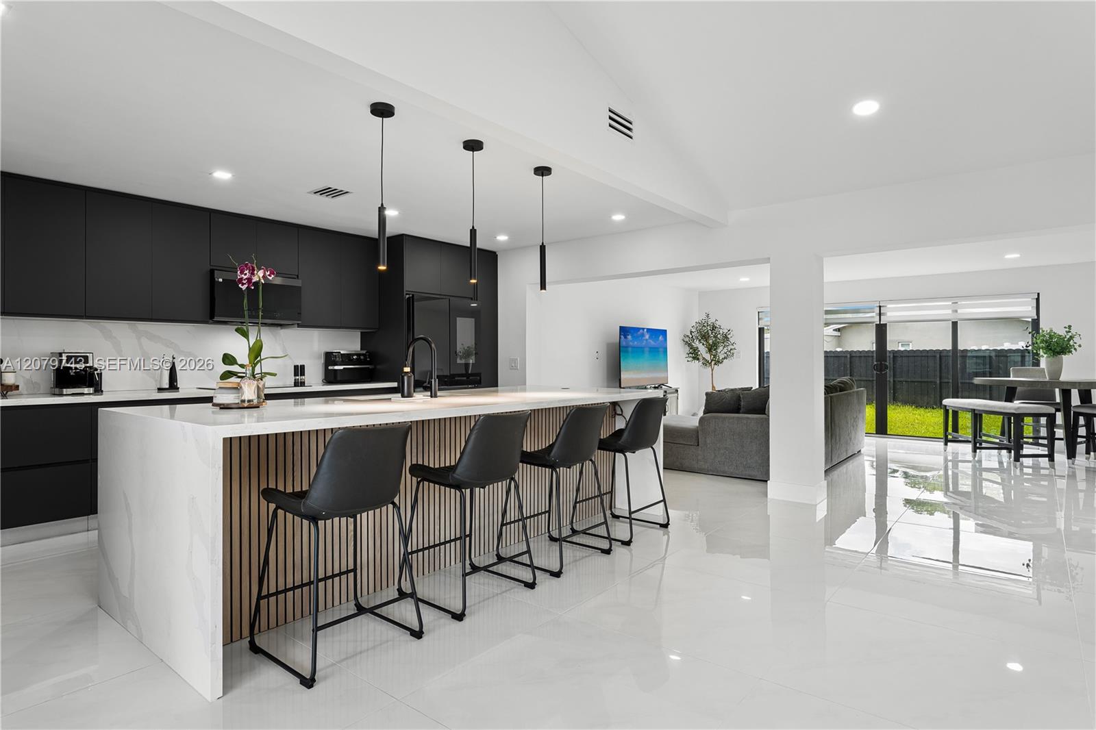 620 NW 98th Ave — Photo 5