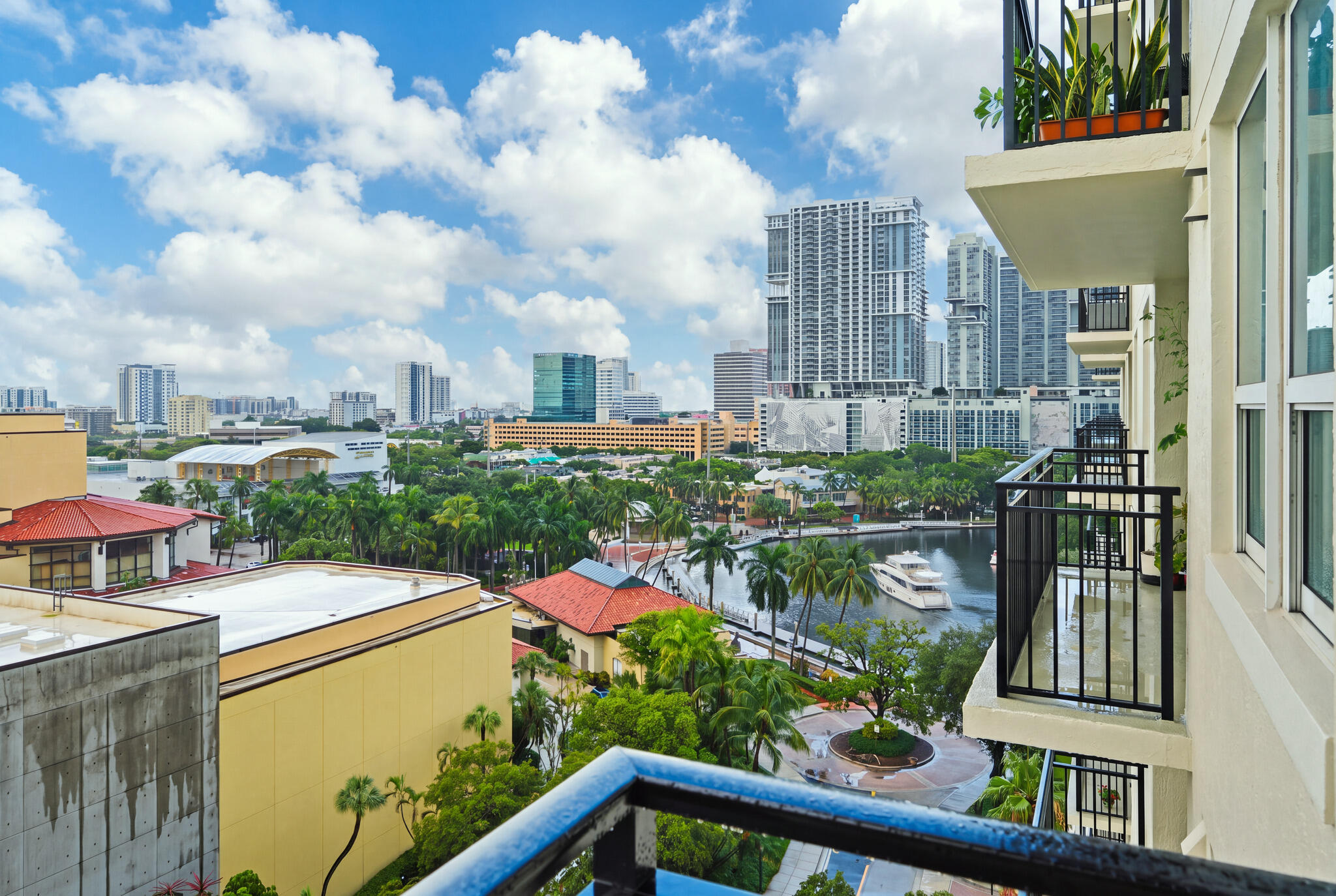 610 W Las Olas Boulevard # 1114N — Photo 2