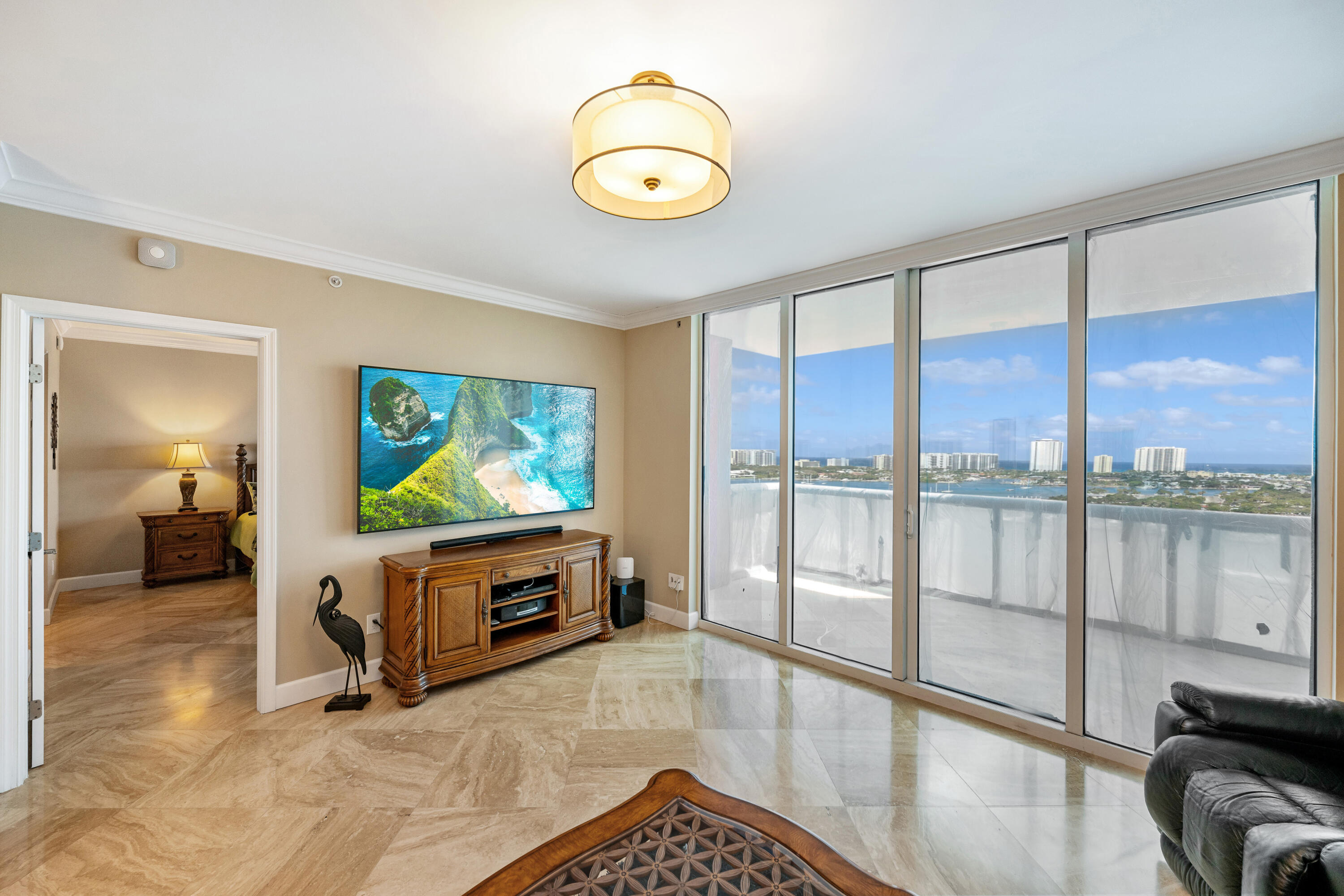 2640 Lake Shore Drive # 1811 — Photo 4