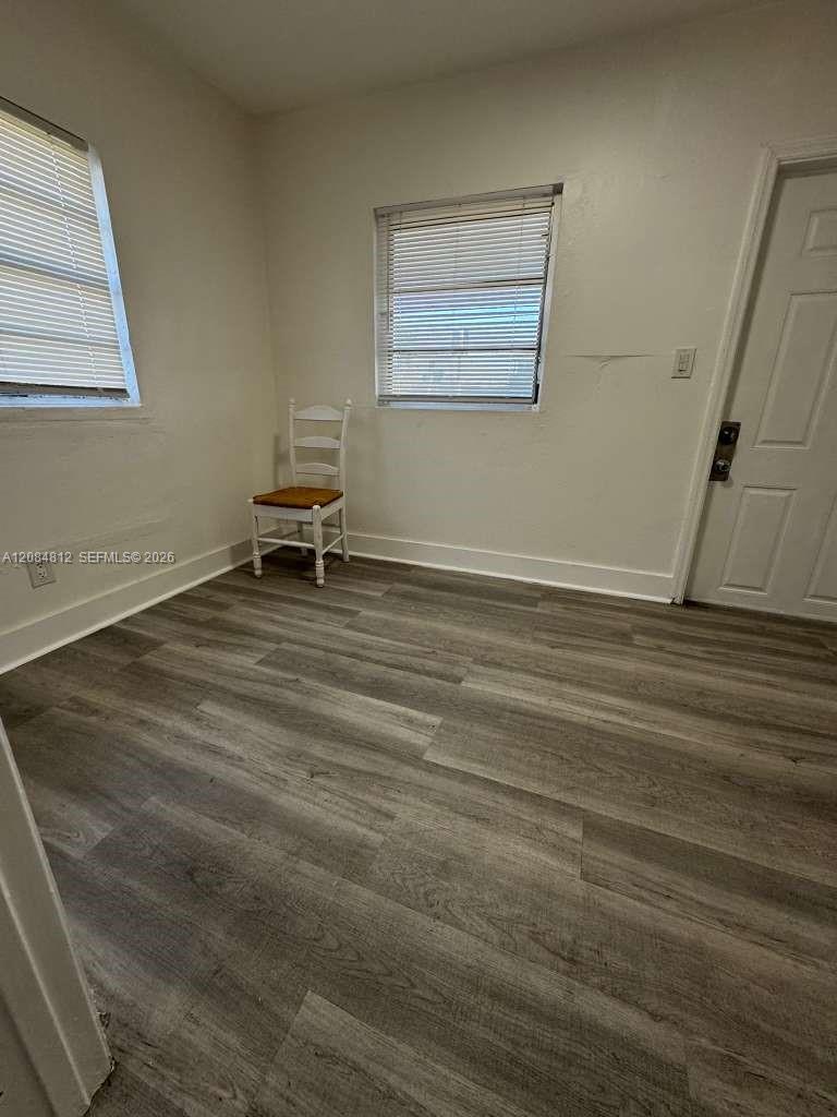 1121 NW 40th St # 4 — Photo 4
