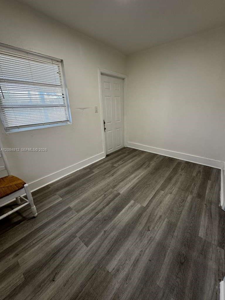 1121 NW 40th St # 4 — Photo 5