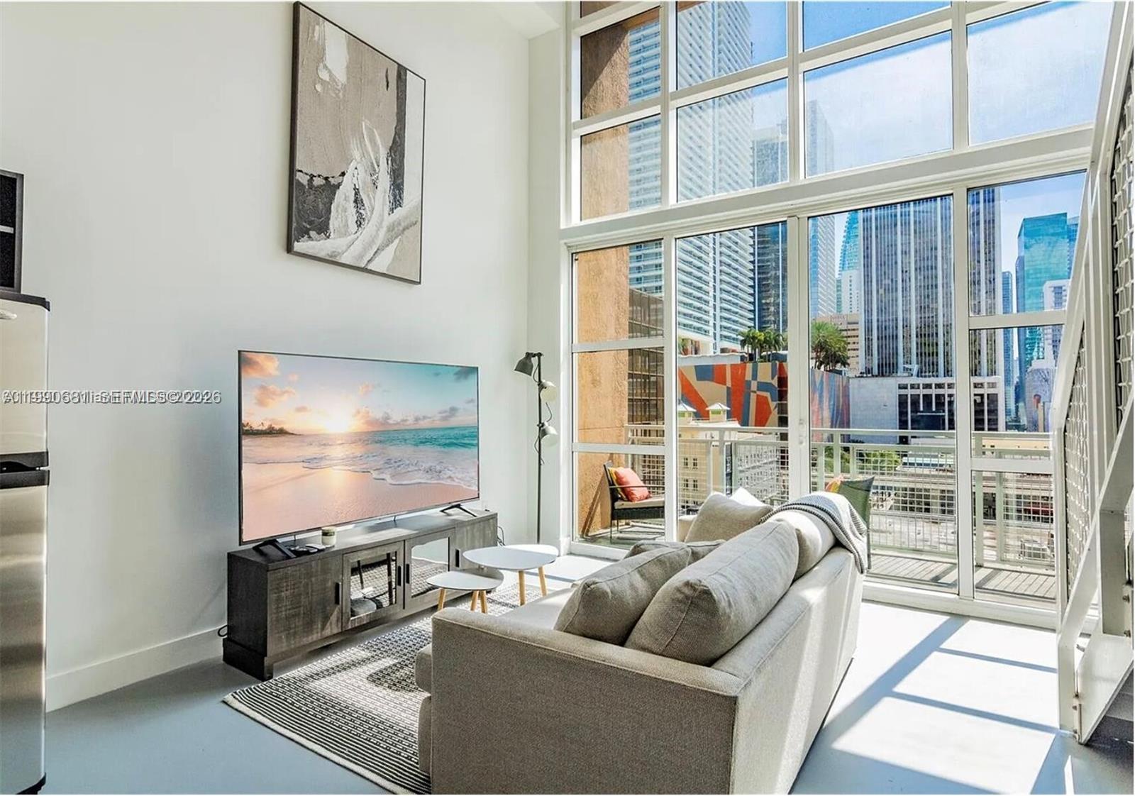 253 NE 2nd St # 617, Miami FL 33132