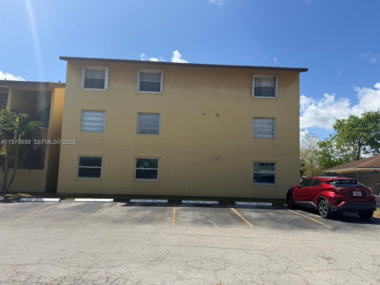 15470 SW 82nd Ln # 316 — Photo 2