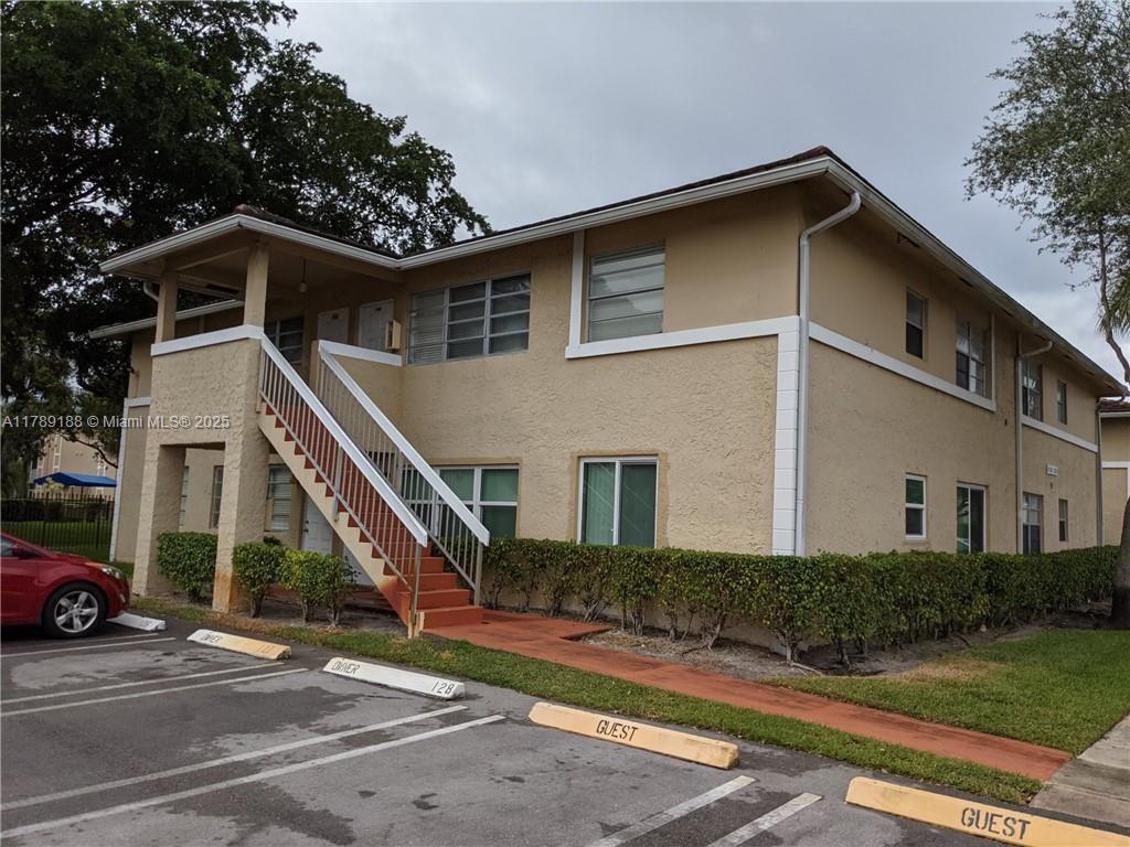 10192 Twin Lakes Dr # F, Coral Springs FL 33071