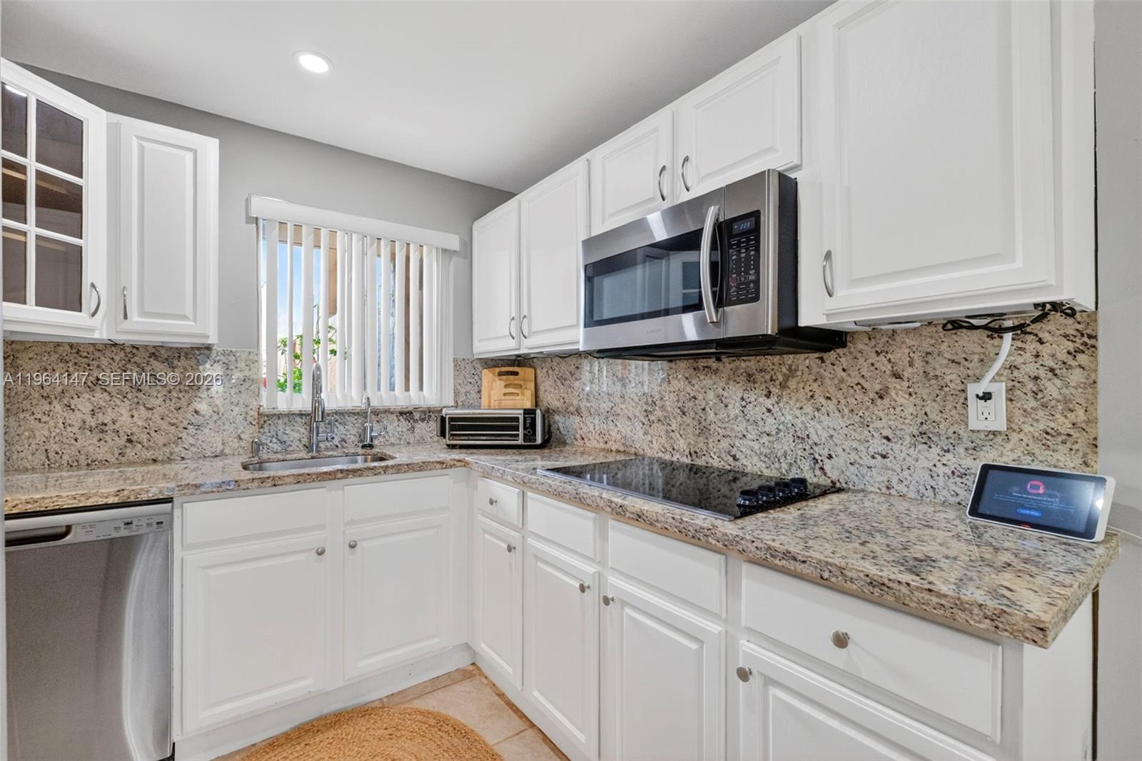 8040 N Sunrise Lakes Dr # 108 — Photo 5