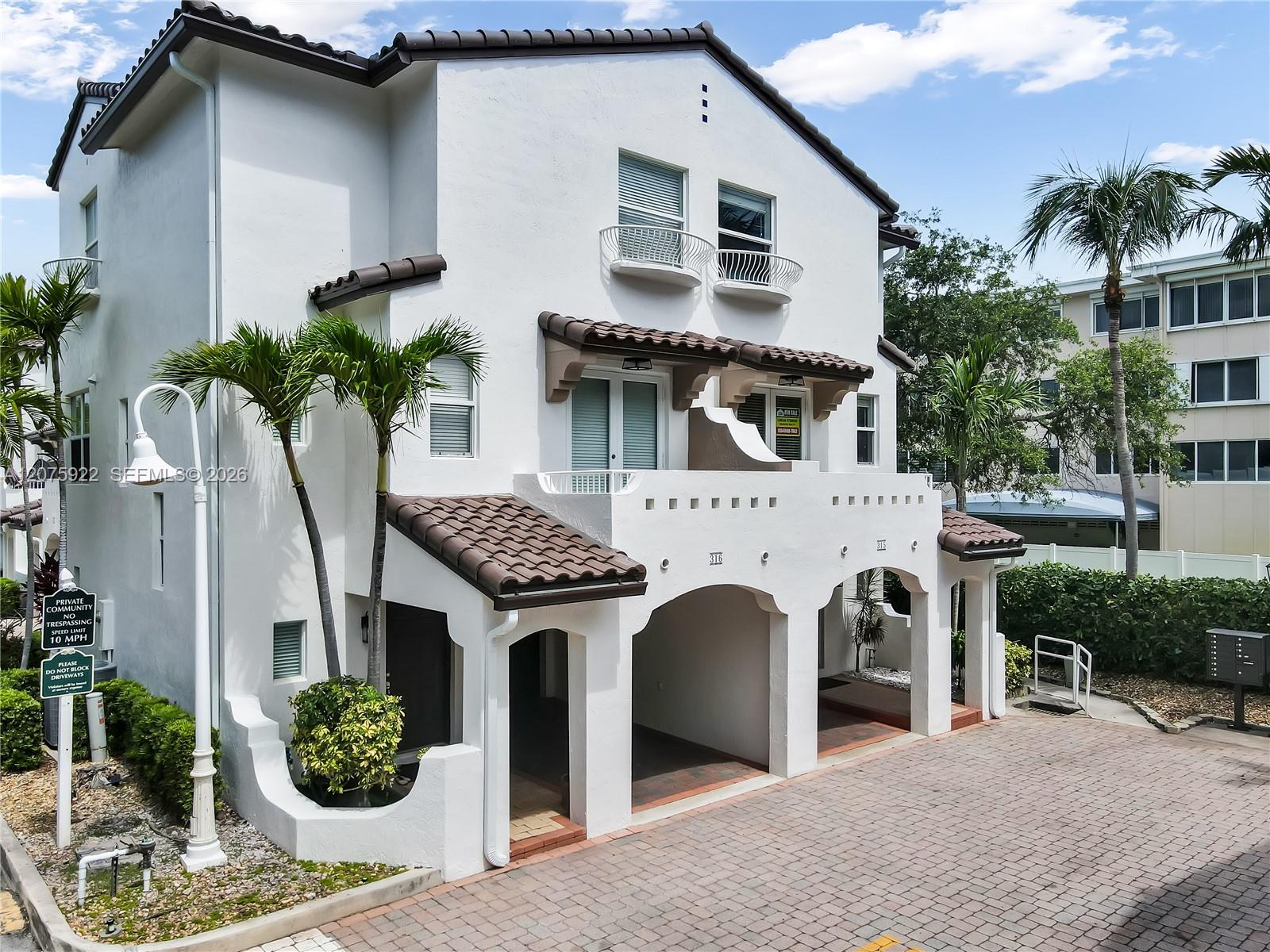 2005 Ocean Walk ter, Lauderdale By The Sea FL 33062