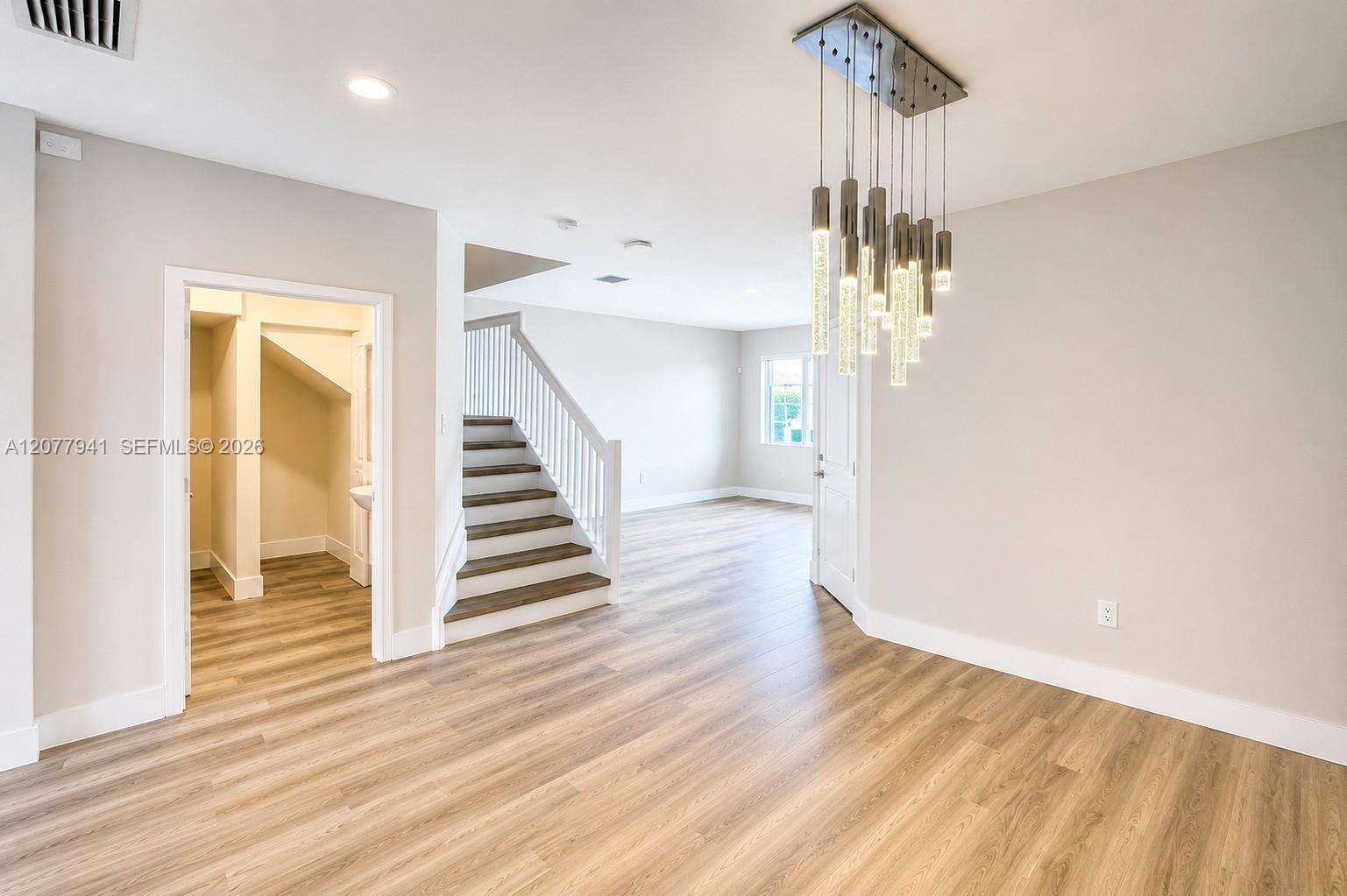 403 NE 208th Ter — Photo 3