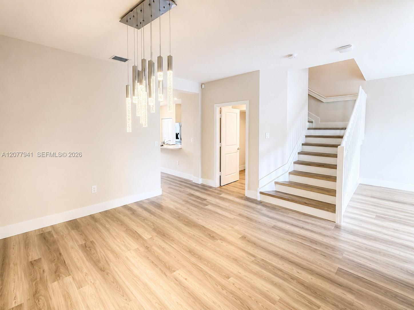 403 NE 208th Ter — Photo 5