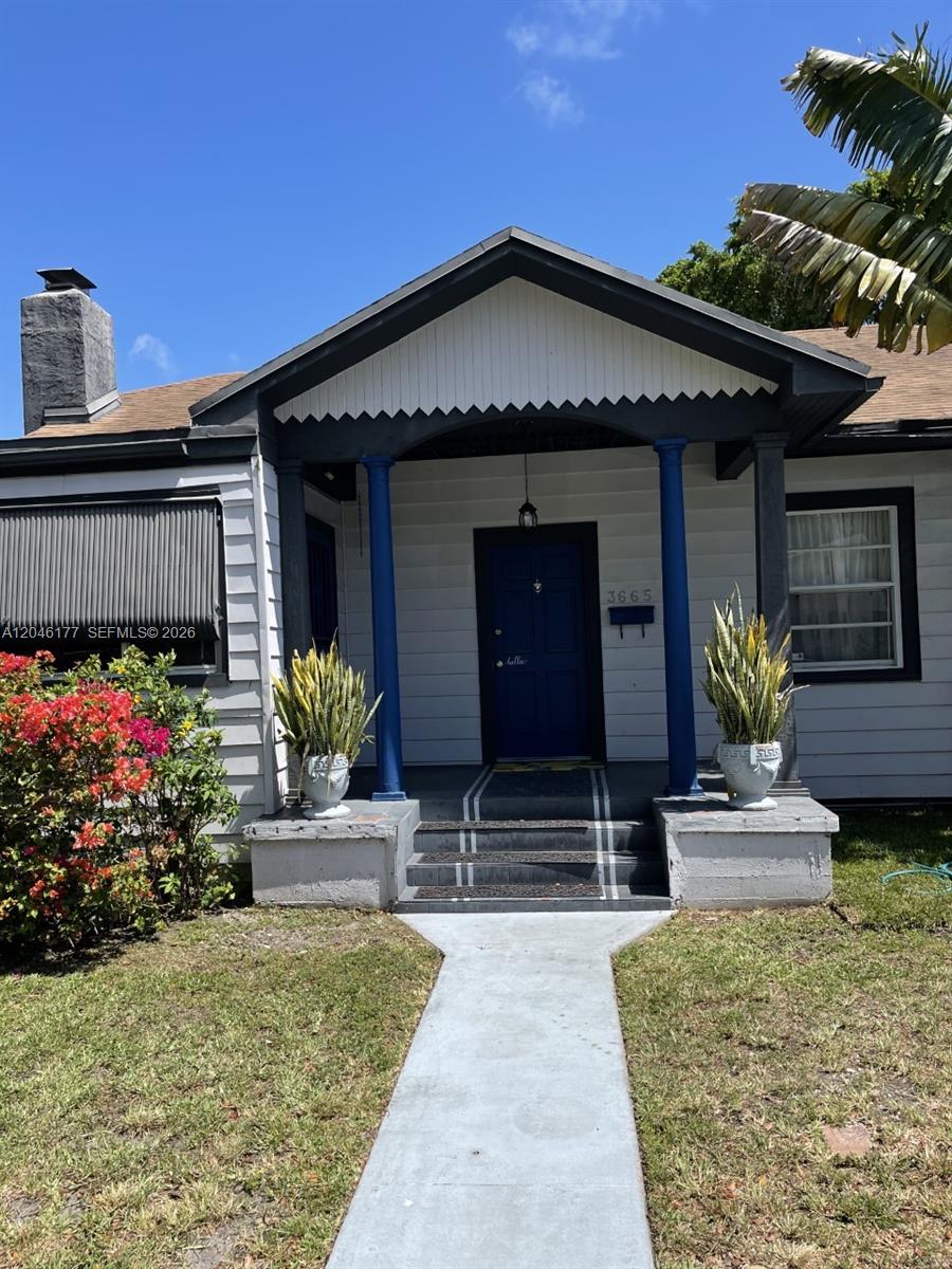 3665 SW 15th St — Photo 3