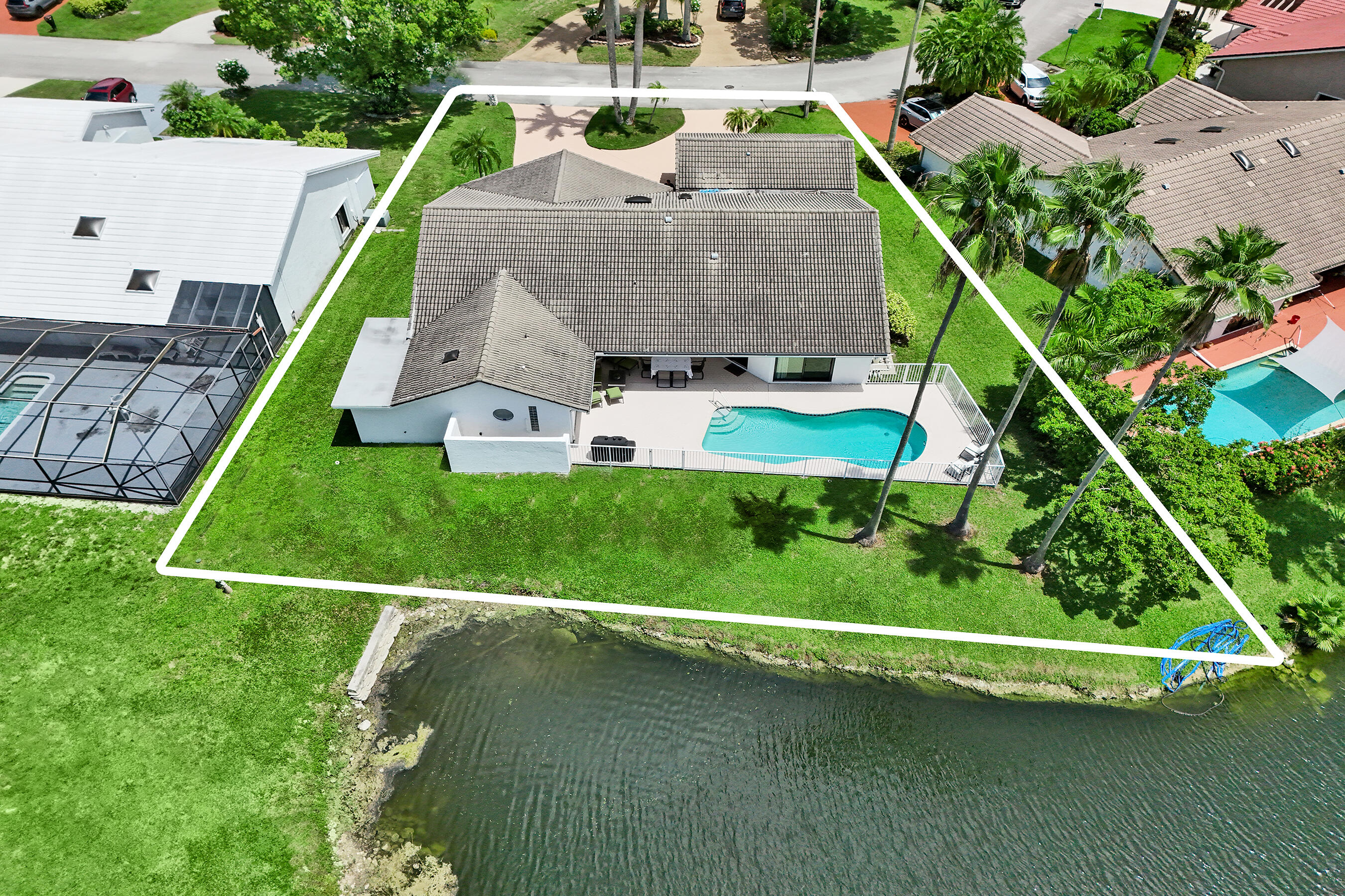 7301 NW 83rd Way — Photo 3