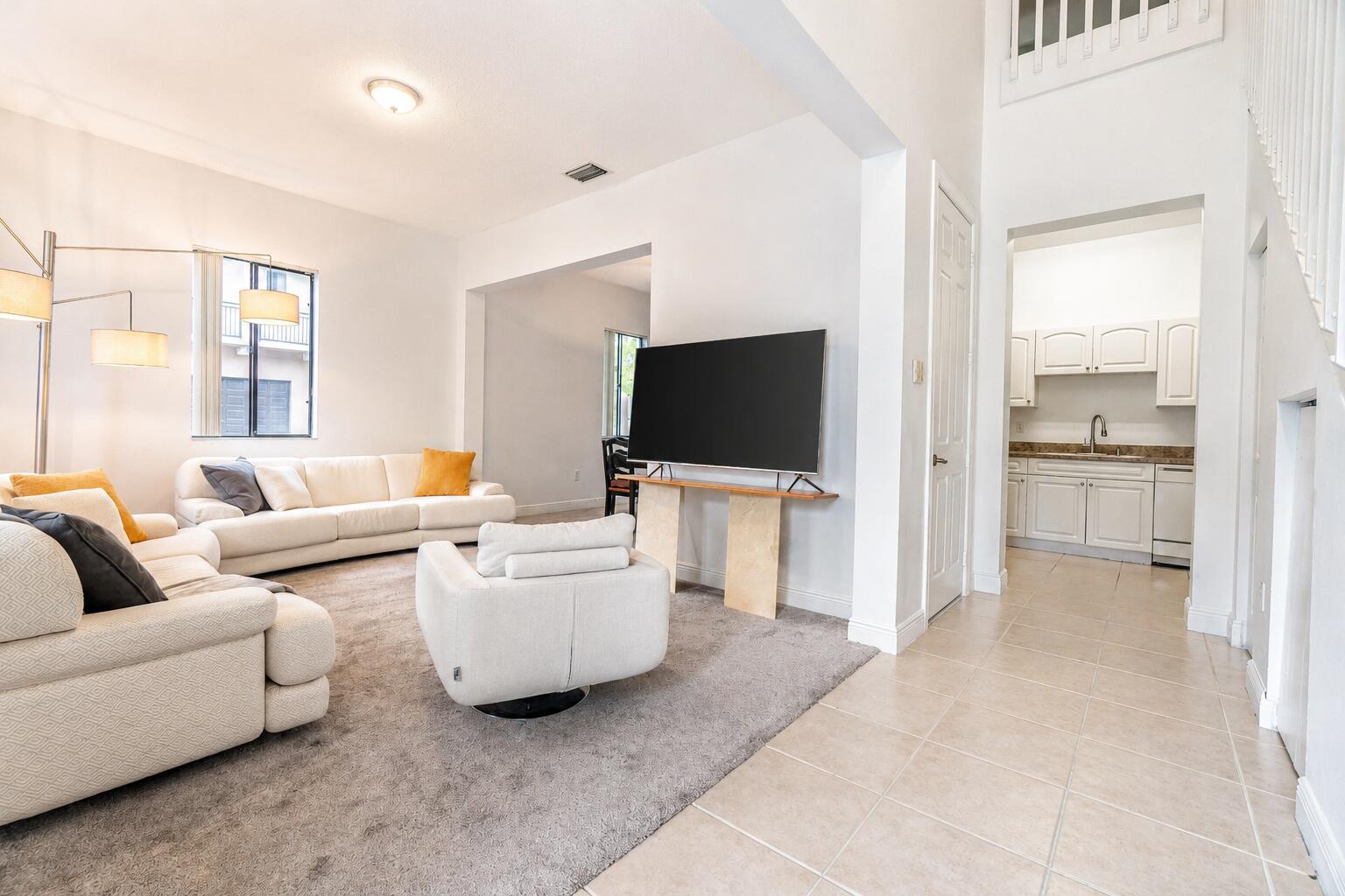 2514 VENETIAN Court # 2514 — Photo 4