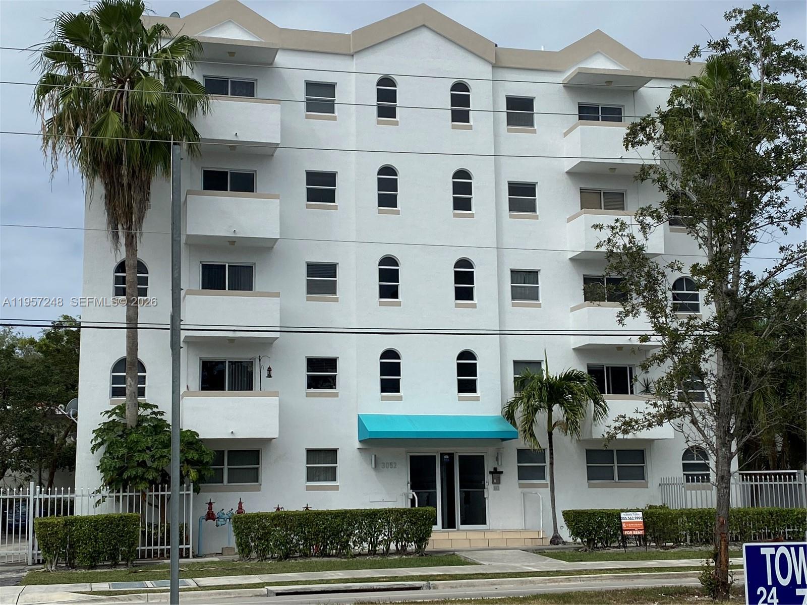 3052 SW 27th Ave # 301, Miami FL 33133