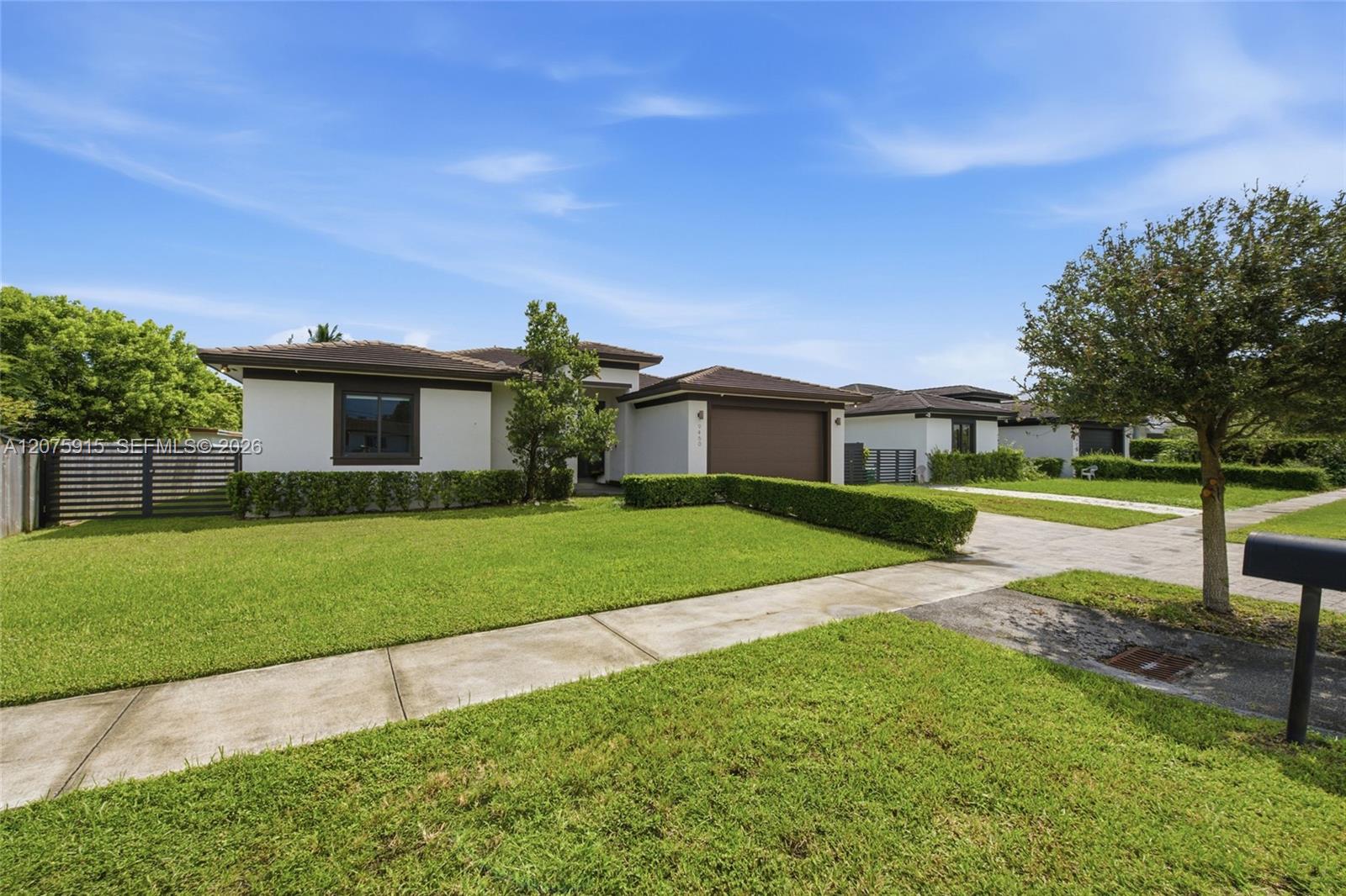 9450 SW 35th St — Photo 3