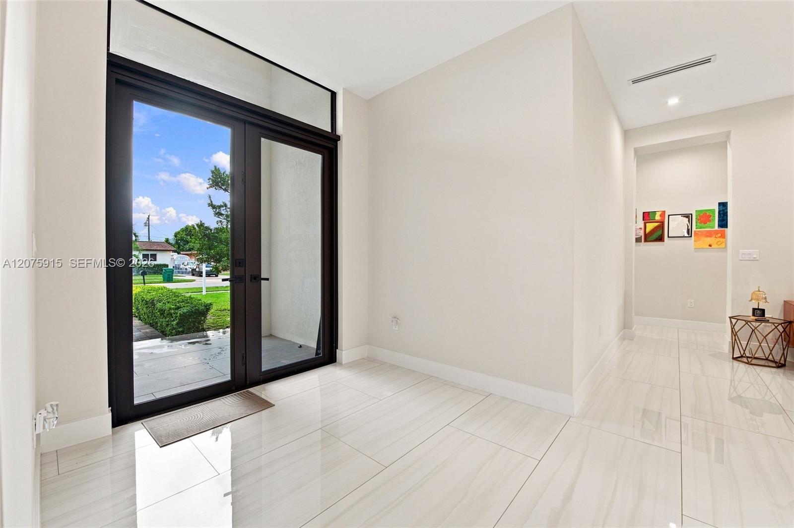 9450 SW 35th St — Photo 4