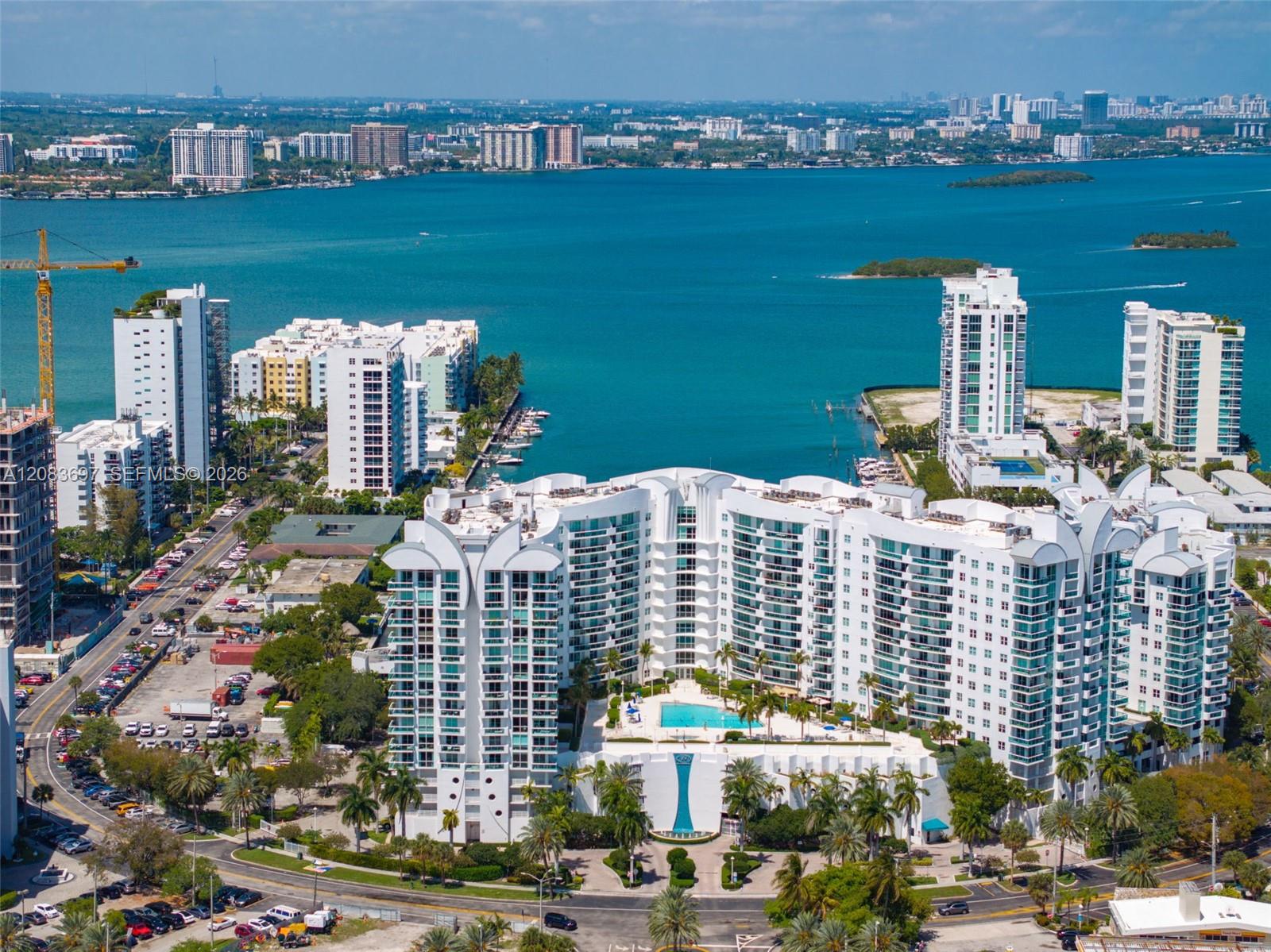 7900 Harbor Island Dr # 710 — Photo 2
