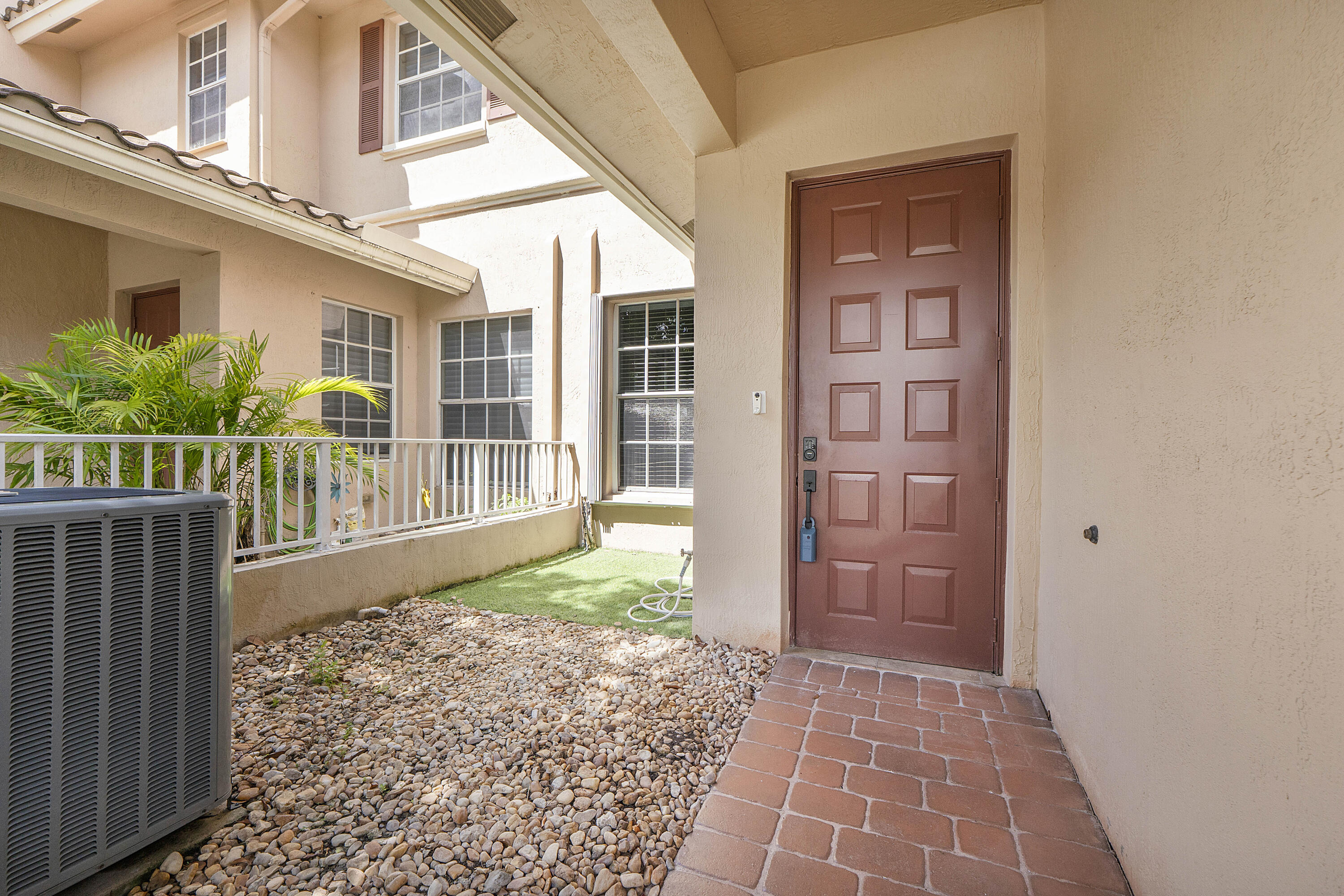 3505 LAKESIDE Drive — Photo 4