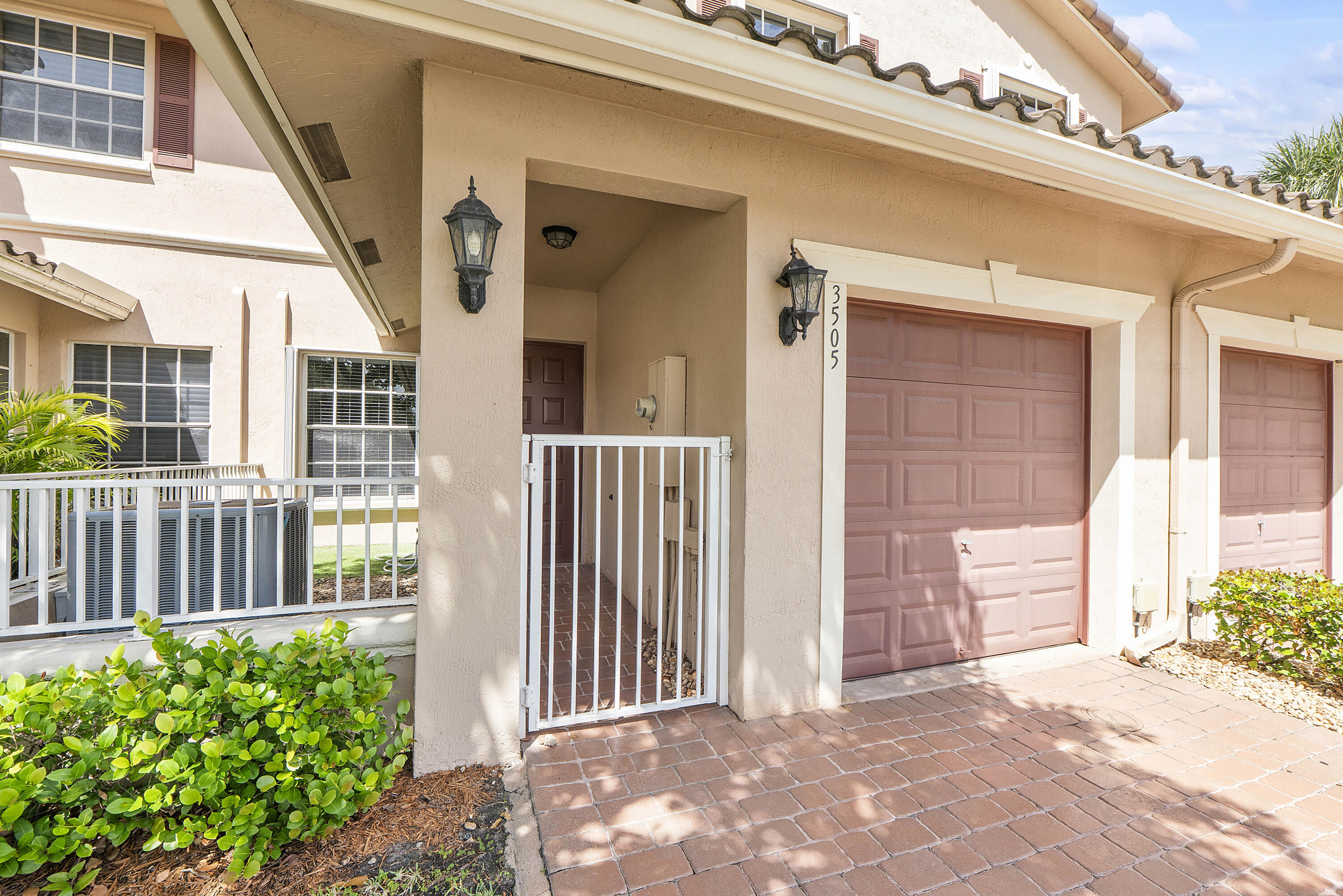 3505 LAKESIDE Drive — Photo 3