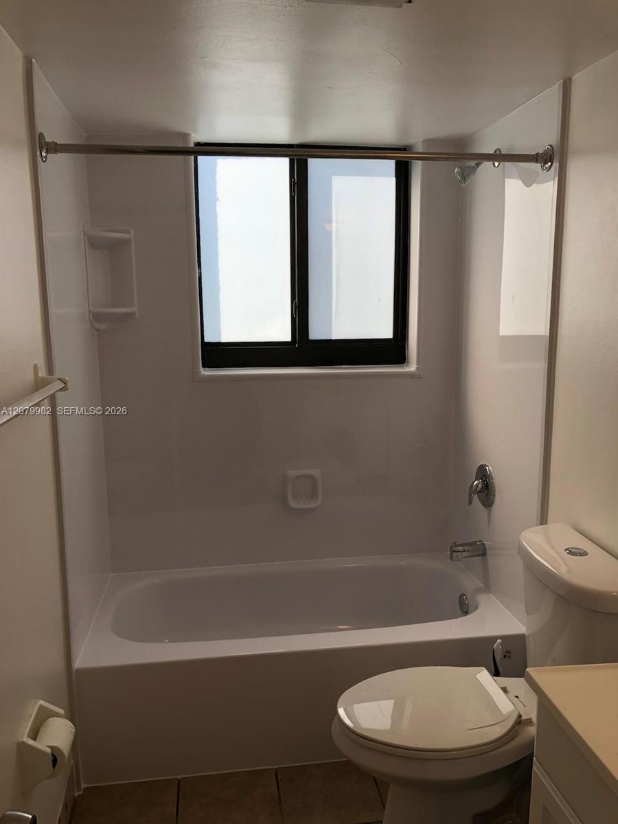 3700 N Pine Island Rd # 202 — Photo 2