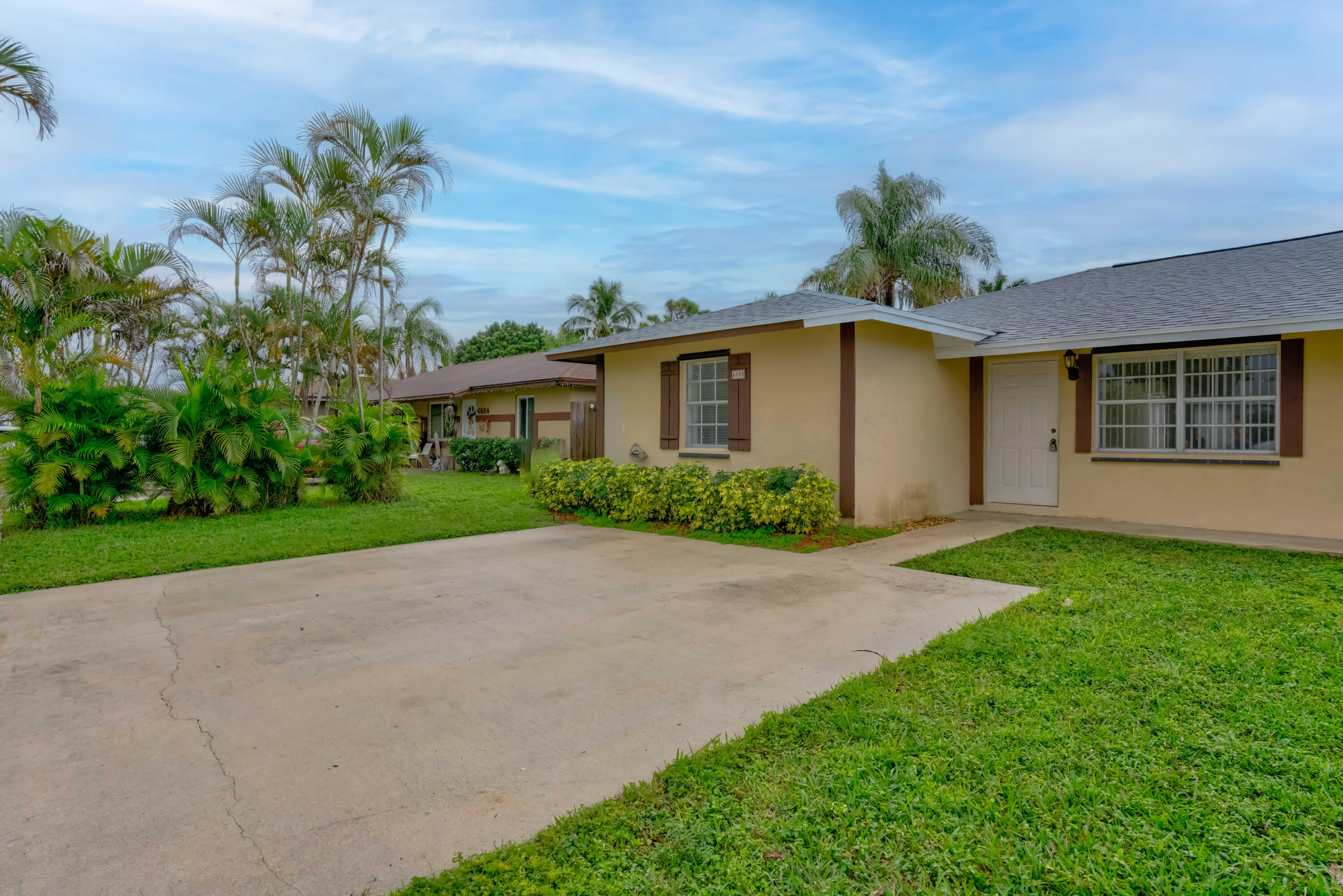 4698 Arthur Street, Palm Beach Gardens FL 33418