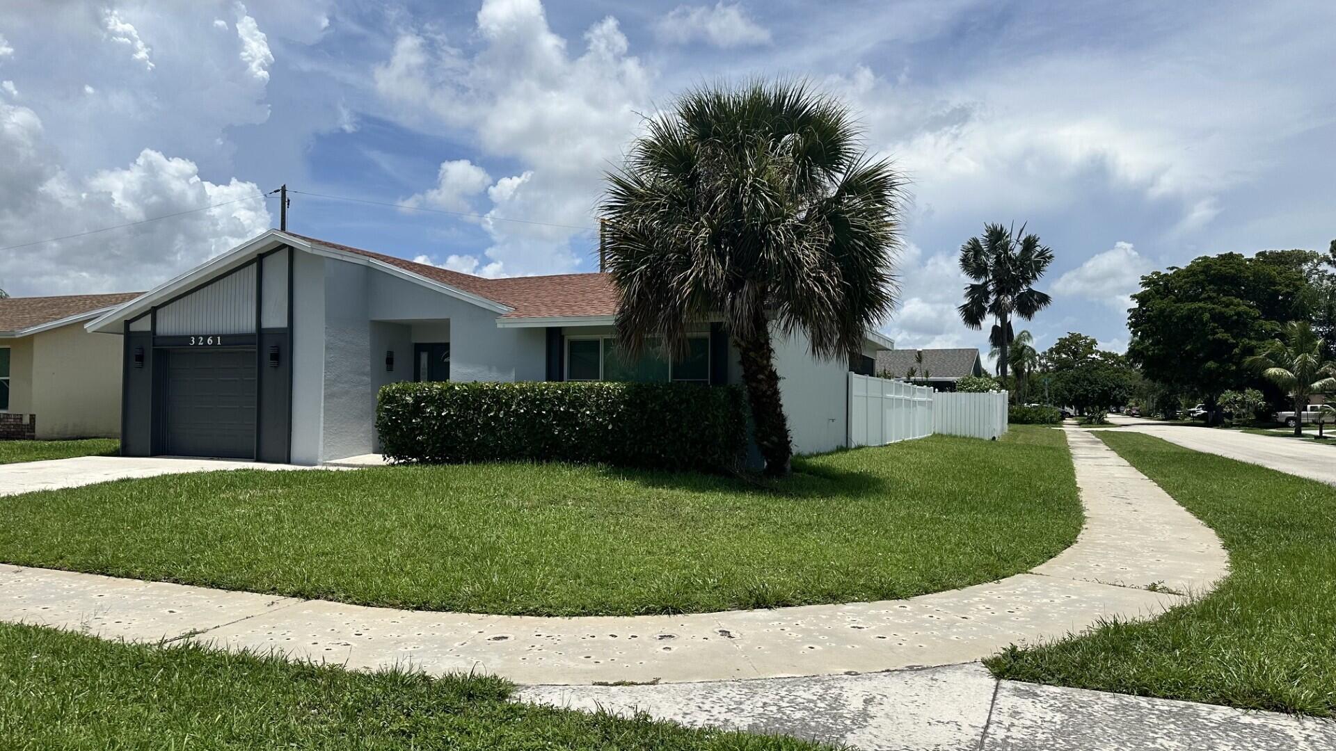 3261 SW 4th Street, Deerfield Beach FL 33442