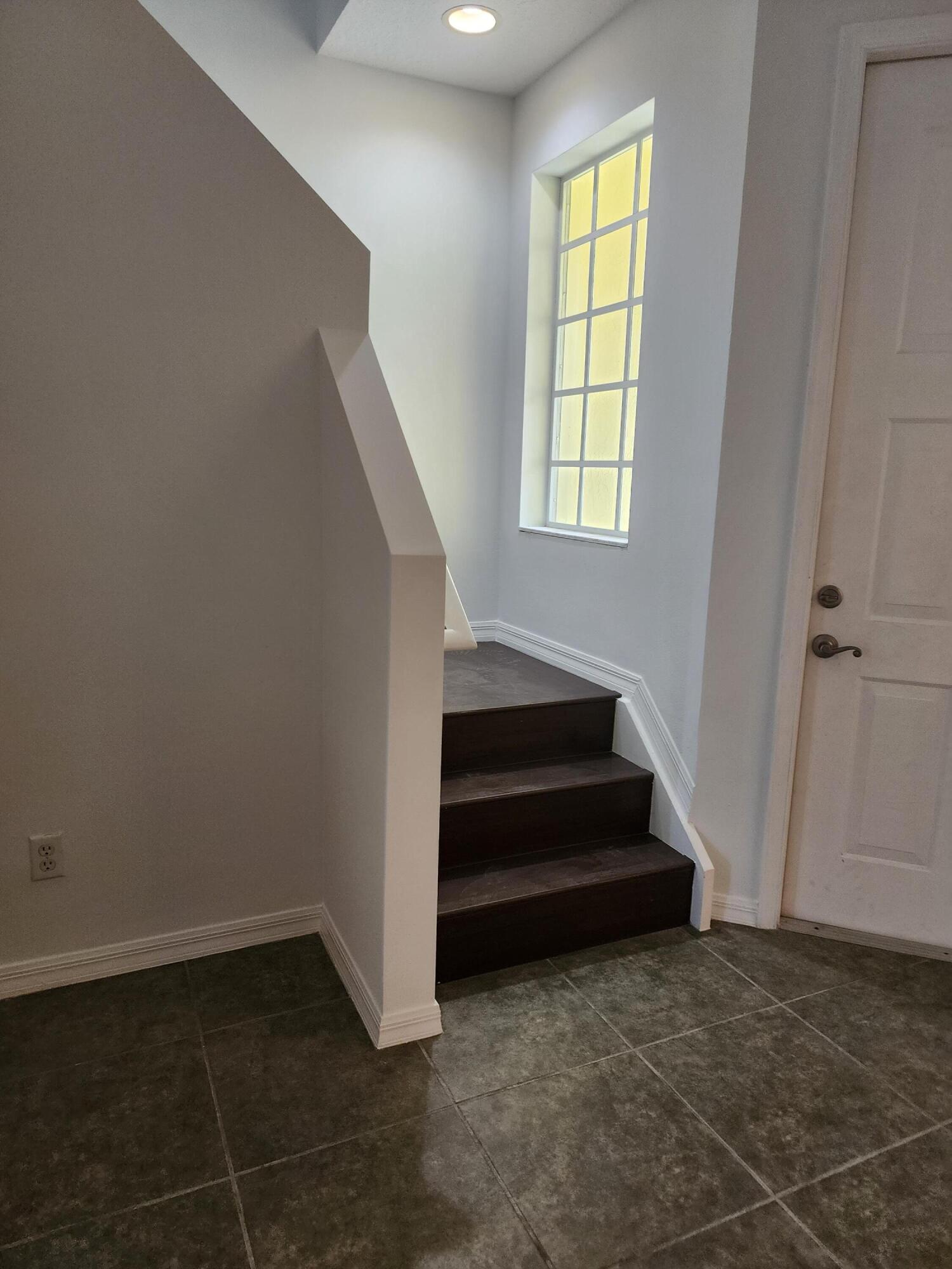 6909 Blue Skies Drive — Photo 5
