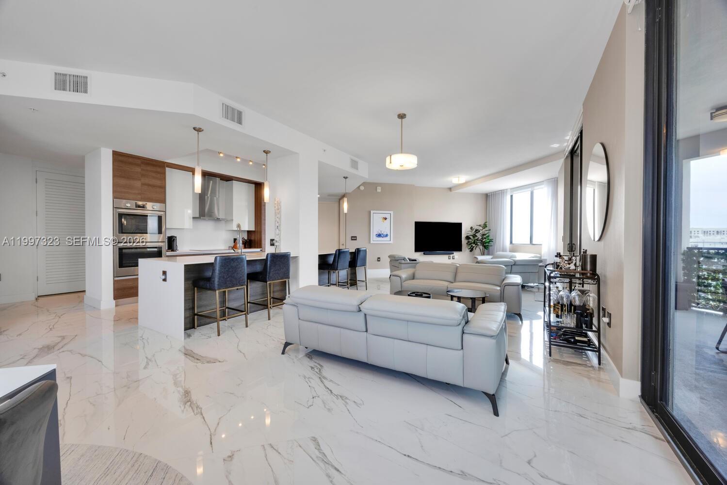301 Altara Ave # LPH914, Coral Gables FL 33146
